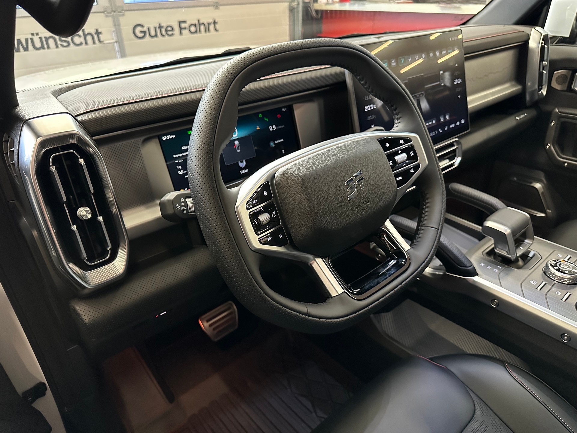 JETOUR T2 2.0 7DCT Real Time 4WD-image-13
