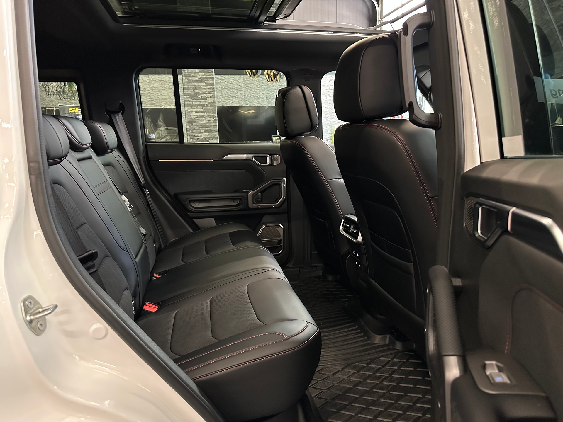 JETOUR T2 2.0 7DCT Real Time 4WD-image-19
