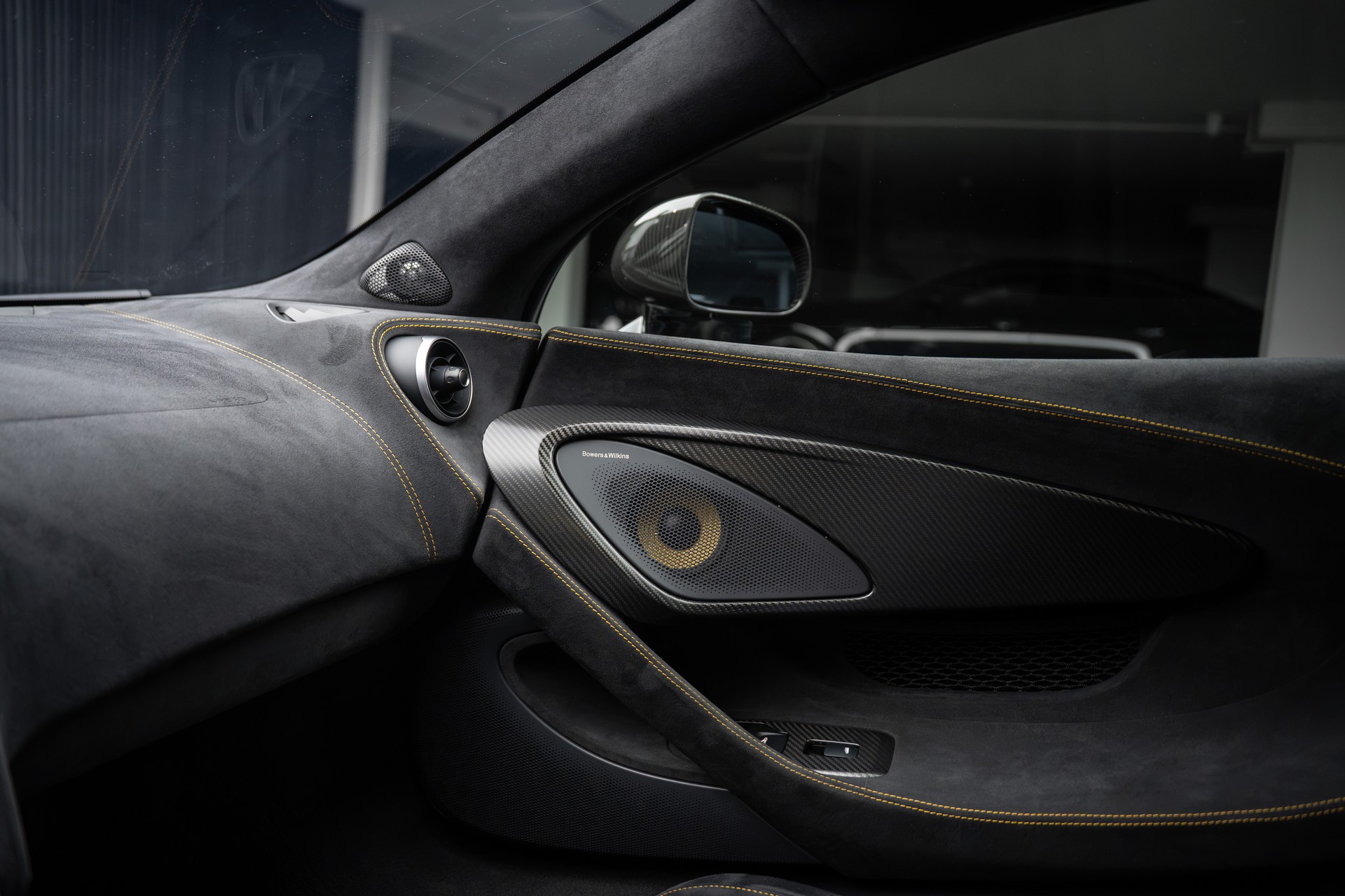 McLAREN 600LT Coupé 3.8 V8 SSG-image-18