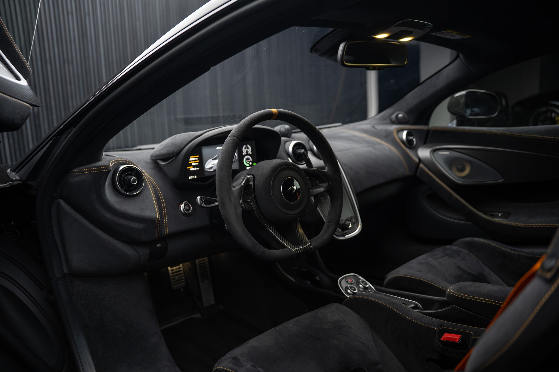 McLAREN 600LT Coupé 3.8 V8 SSG-image-16