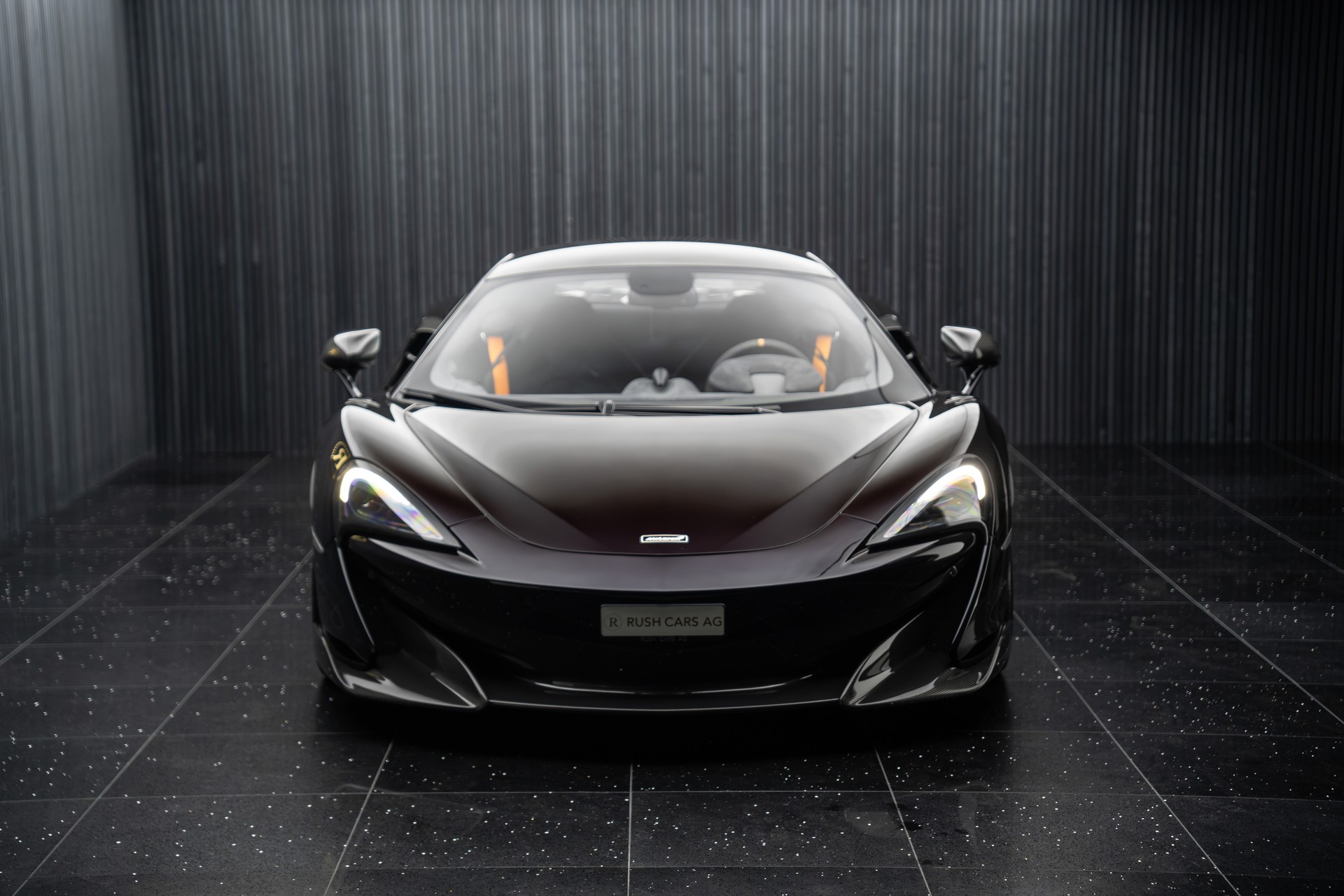 McLAREN 600LT Coupé 3.8 V8 SSG-showroom-element-1