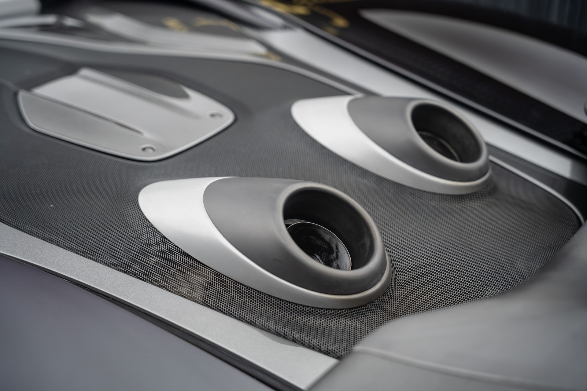 McLAREN 600LT Coupé 3.8 V8 SSG-image-23