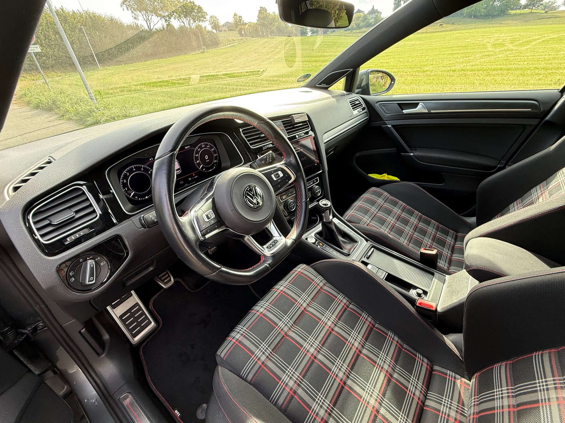VW 2.0 TSI GTI Performance-image-4