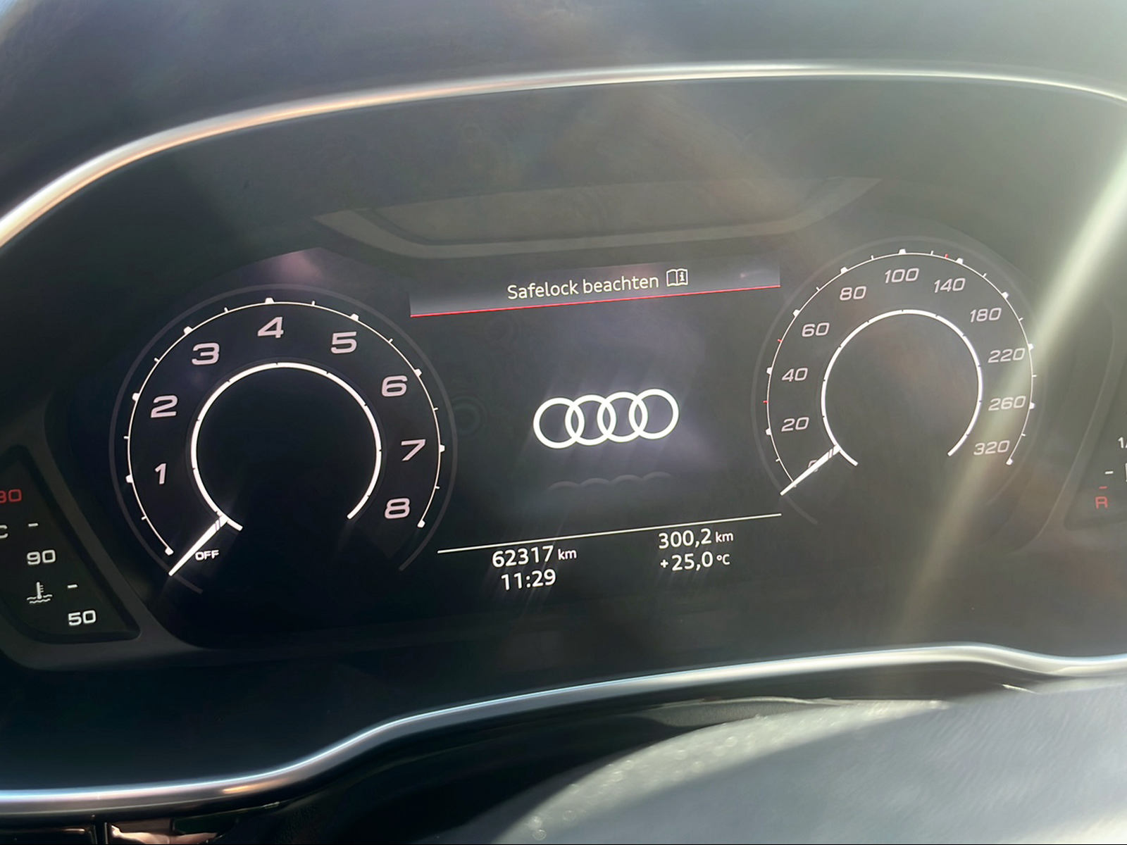 AUDI RS Q3 Sportback quattro S tronic-showroom-element-3