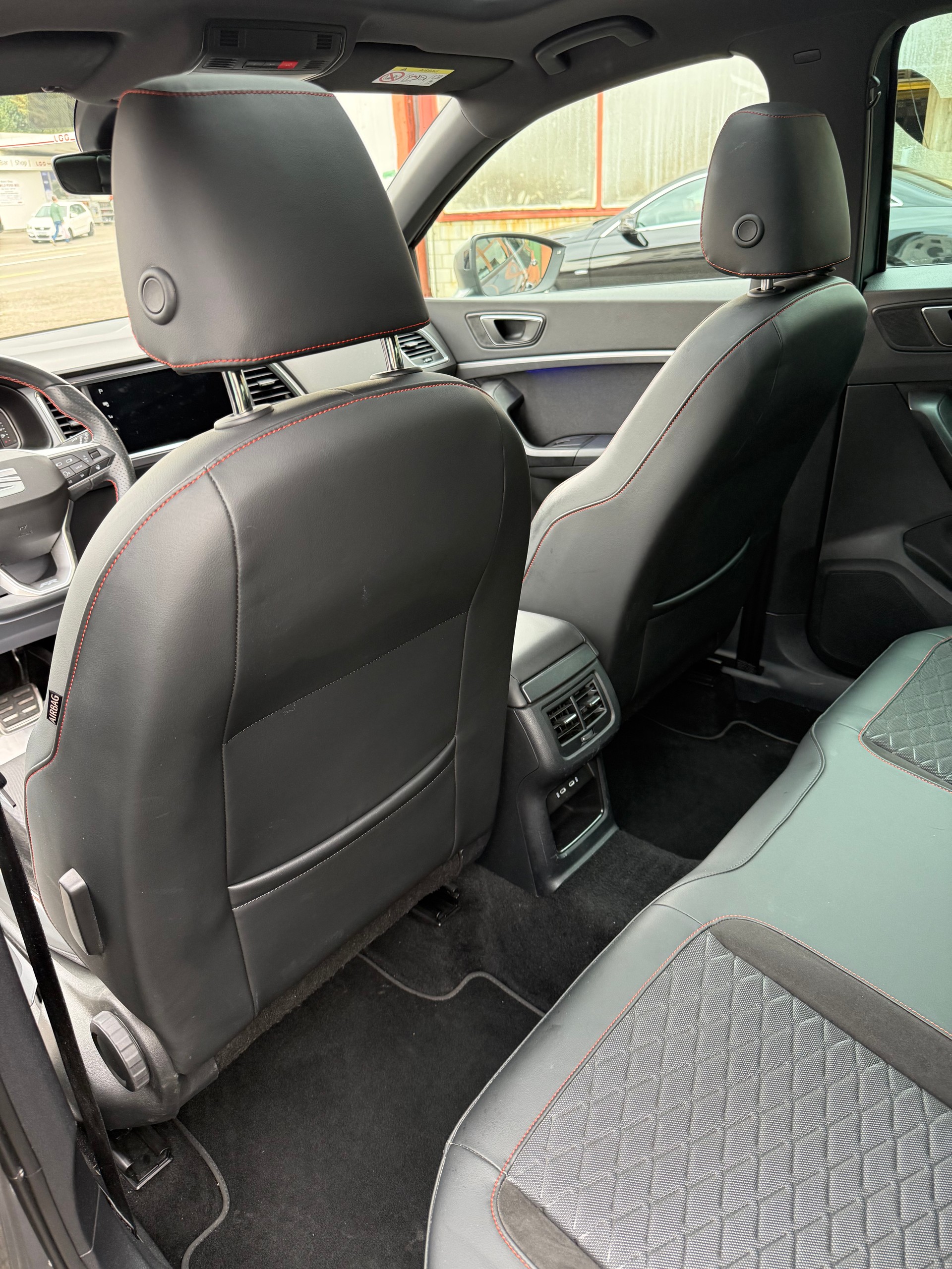 SEAT Ateca 2.0 TSI FR 4Drive DSG-image-6