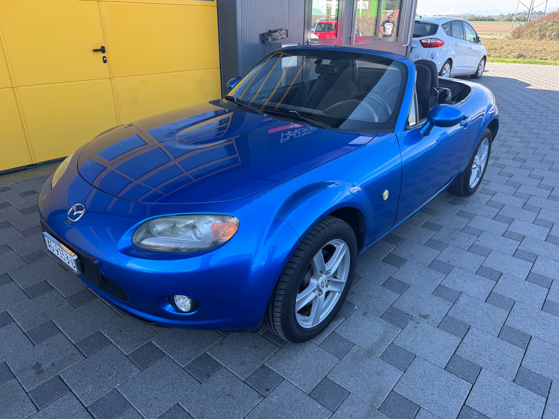 MAZDA MX-5 1.8i 16V Confort-image-0