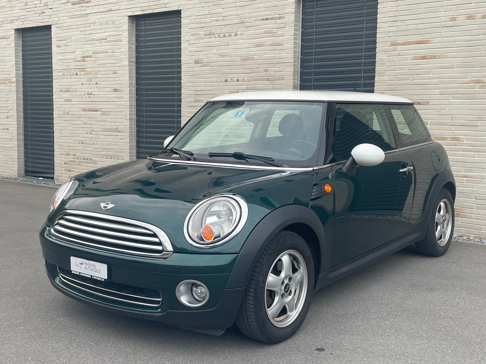 MINI Cooper-image-1