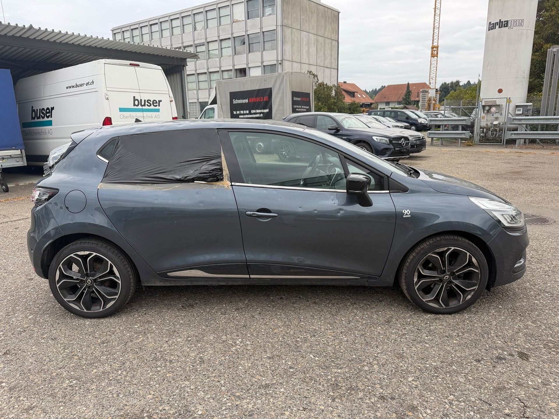 RENAULT Clio 1.2 16V T Initiale Paris-image-4