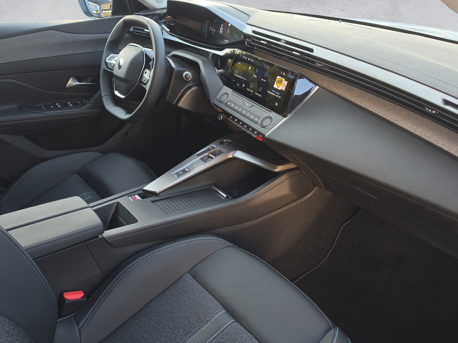 PEUGEOT 308 SW 1.5 BlueHDI Allure EAT8-image-9