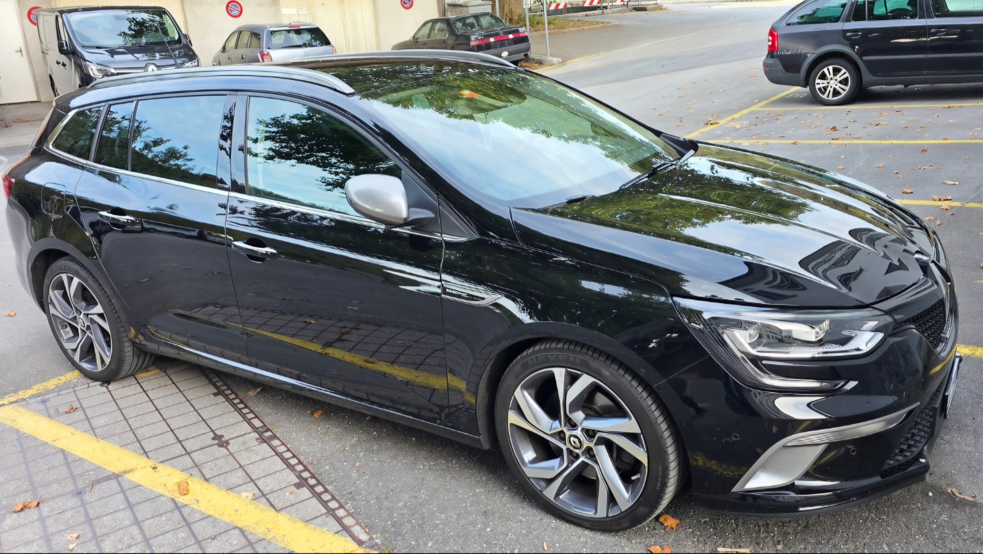 RENAULT 1.6 TCe 205 GT EDC-image-1