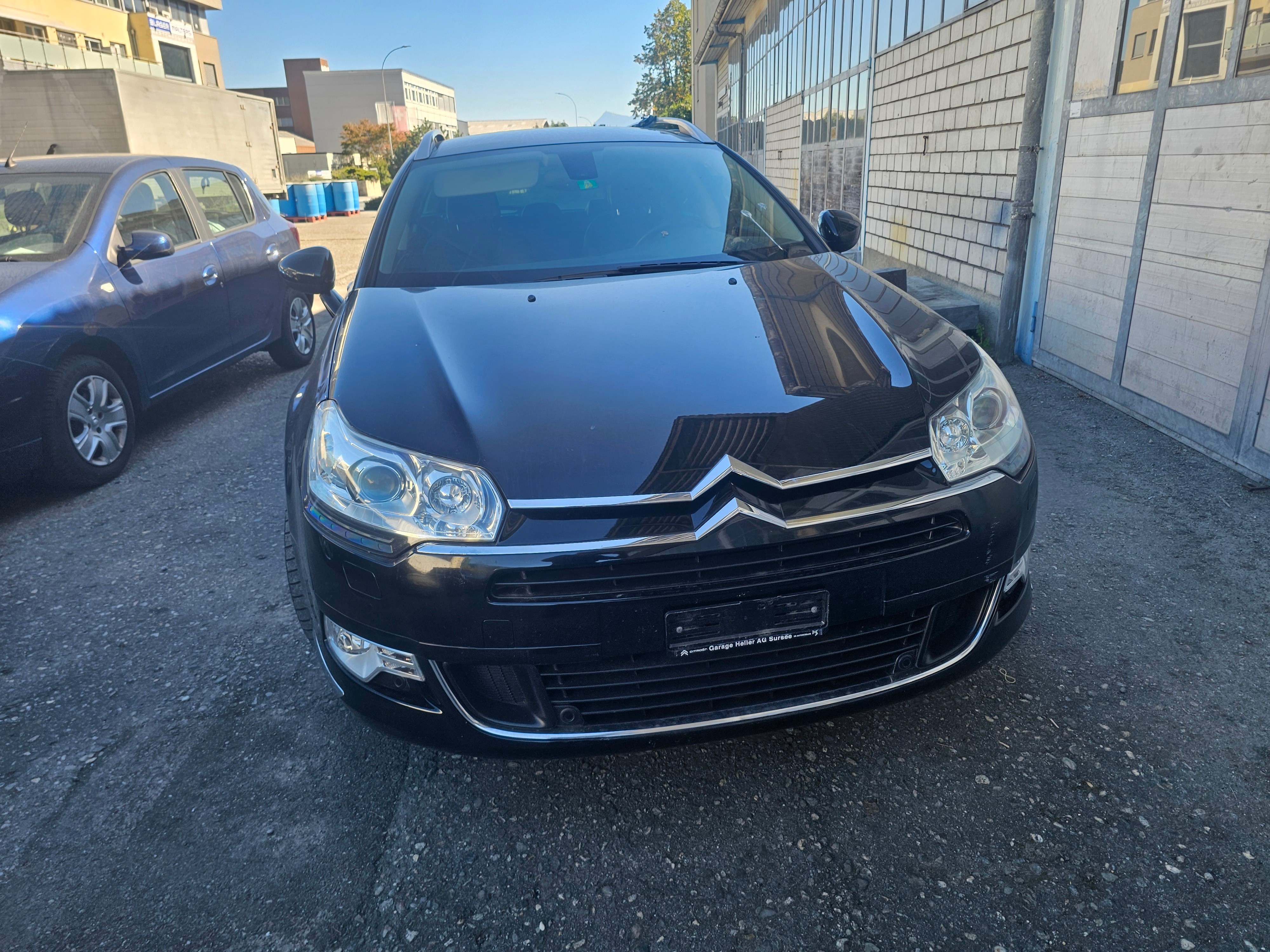 Car photo
