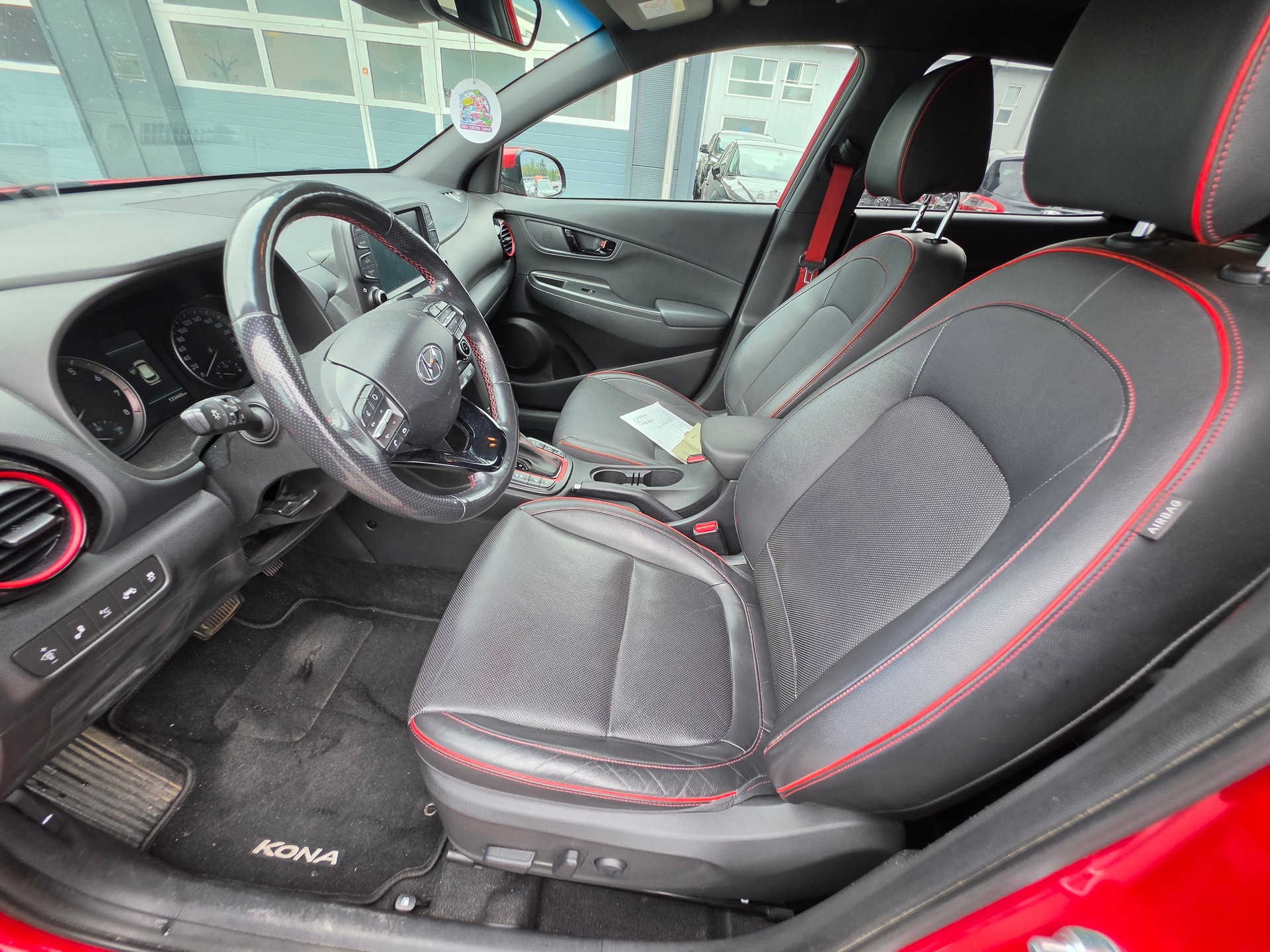 HYUNDAI Kona 1.6 T-GDi Launch Plus 4WD DCT-image-8