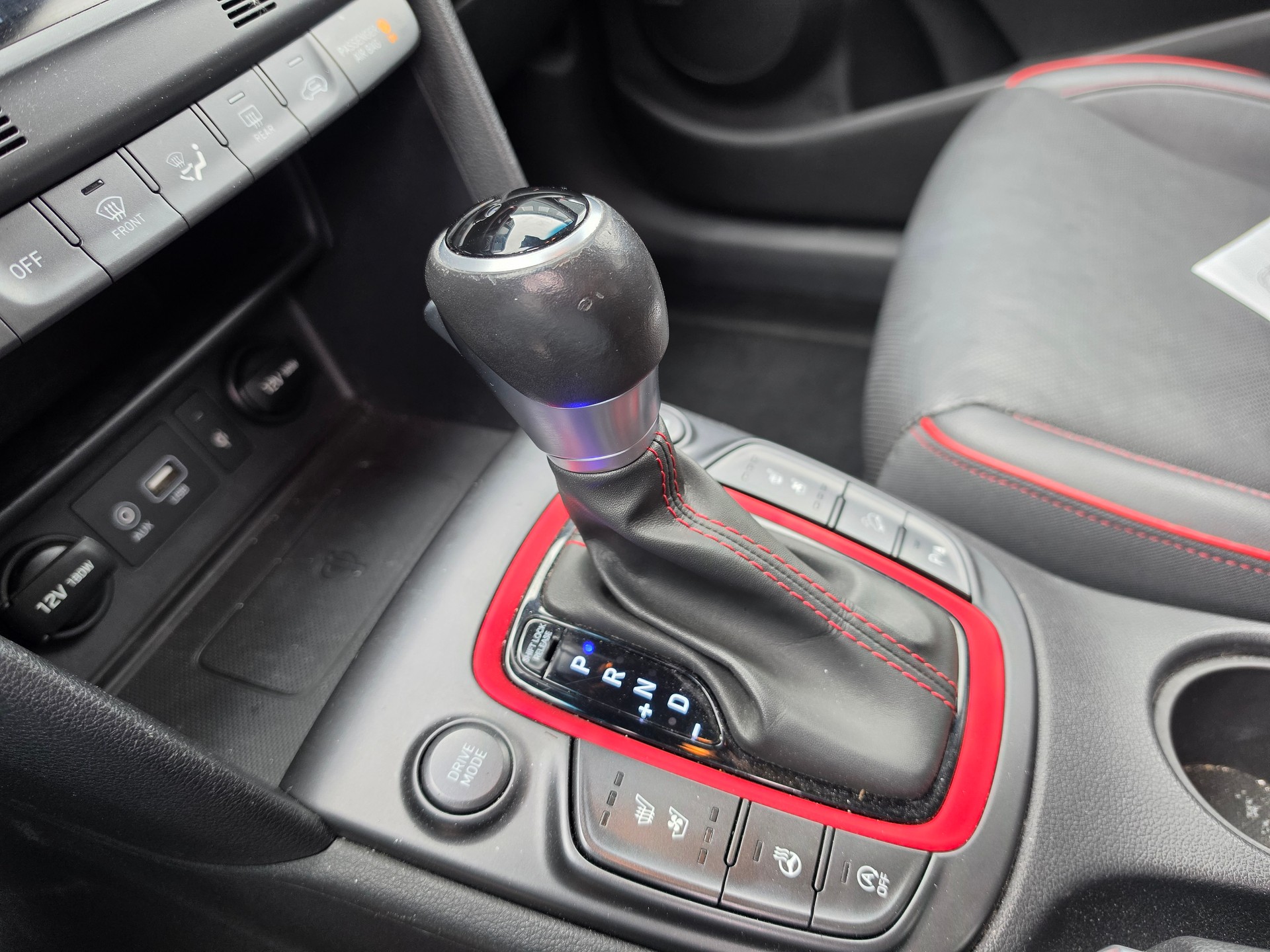 HYUNDAI Kona 1.6 T-GDi Launch Plus 4WD DCT-image-10