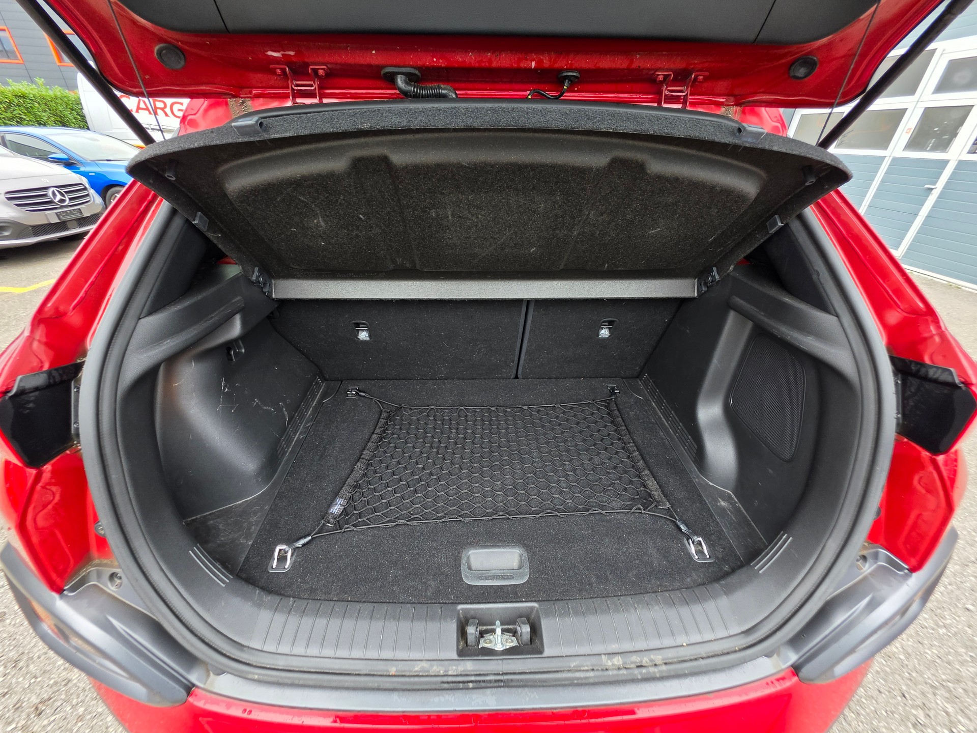 HYUNDAI Kona 1.6 T-GDi Launch Plus 4WD DCT-image-6
