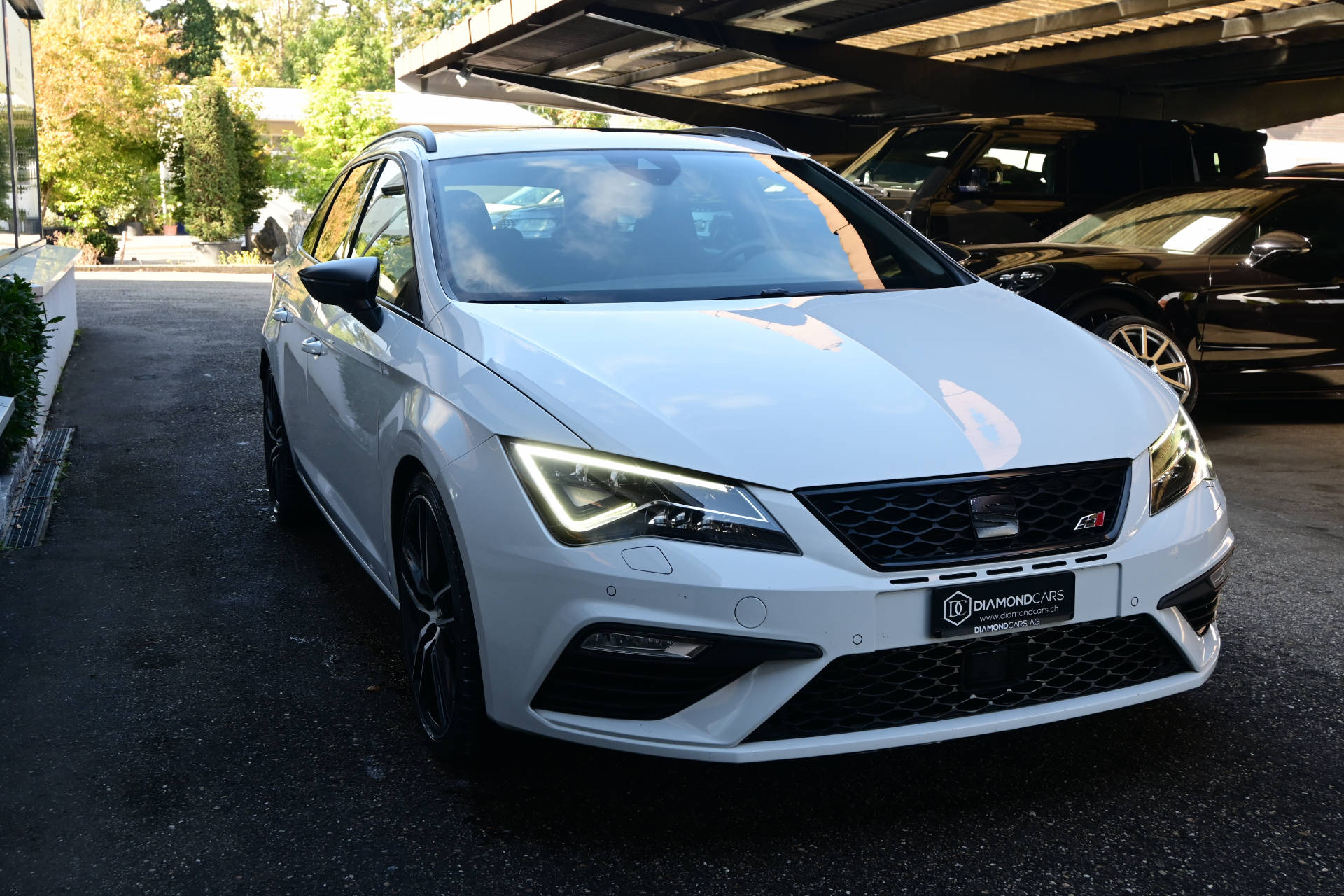 SEAT Leon ST 2.0 TSI 300 Cupra 4Drive DSG-showroom-element-2