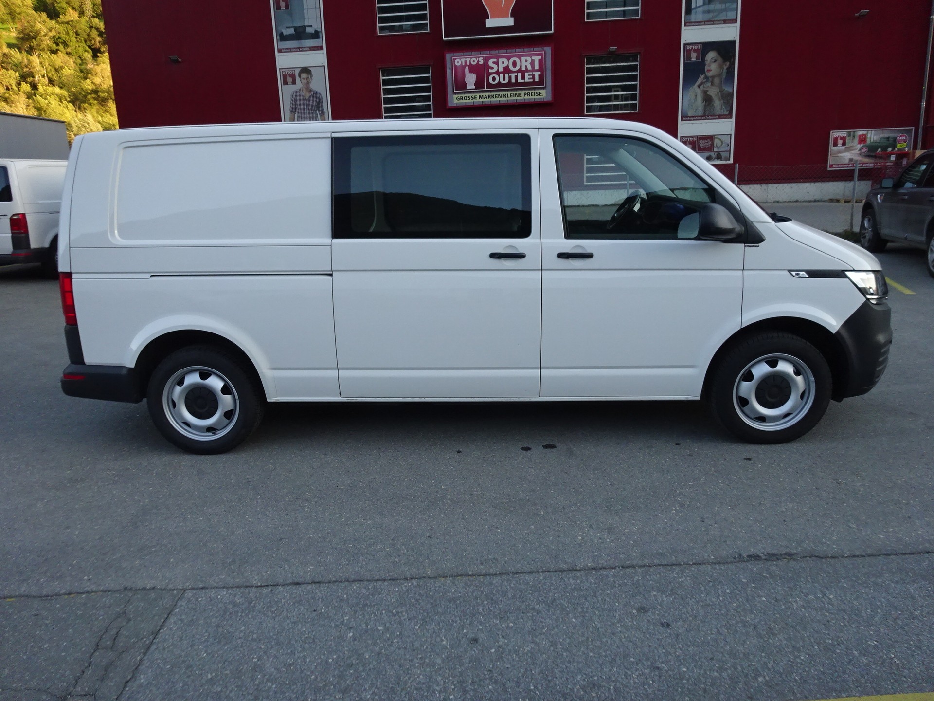 VW T6.1 2.0 TDI 4Motion long-image-3
