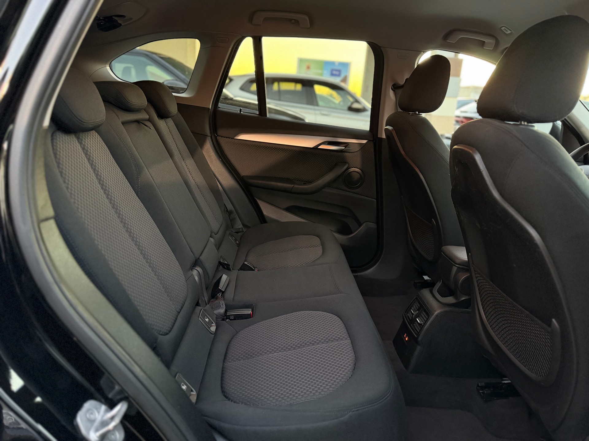 BMW X1 xDrive 25e Steptronic-image-10