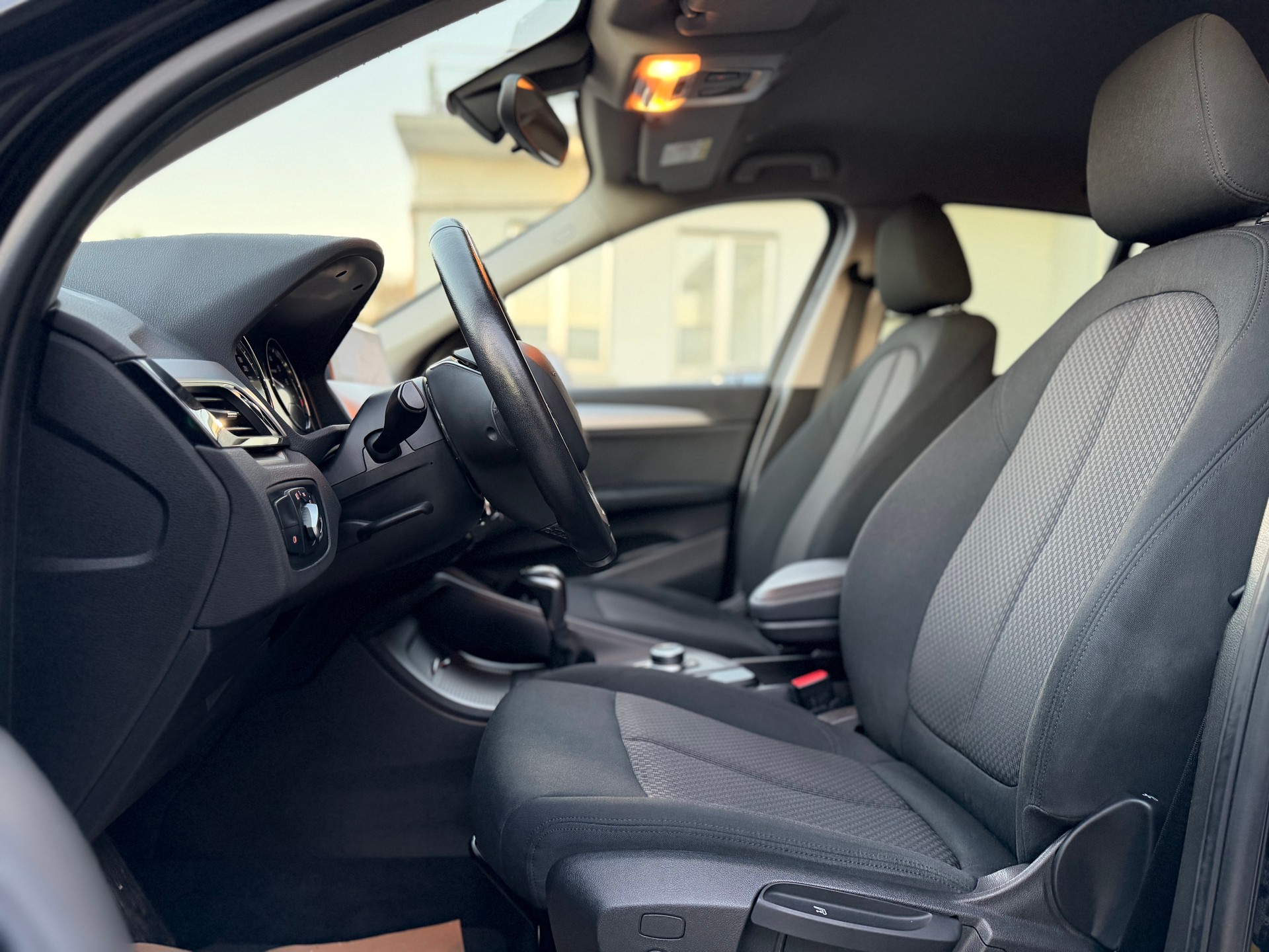BMW X1 xDrive 25e Steptronic-image-7