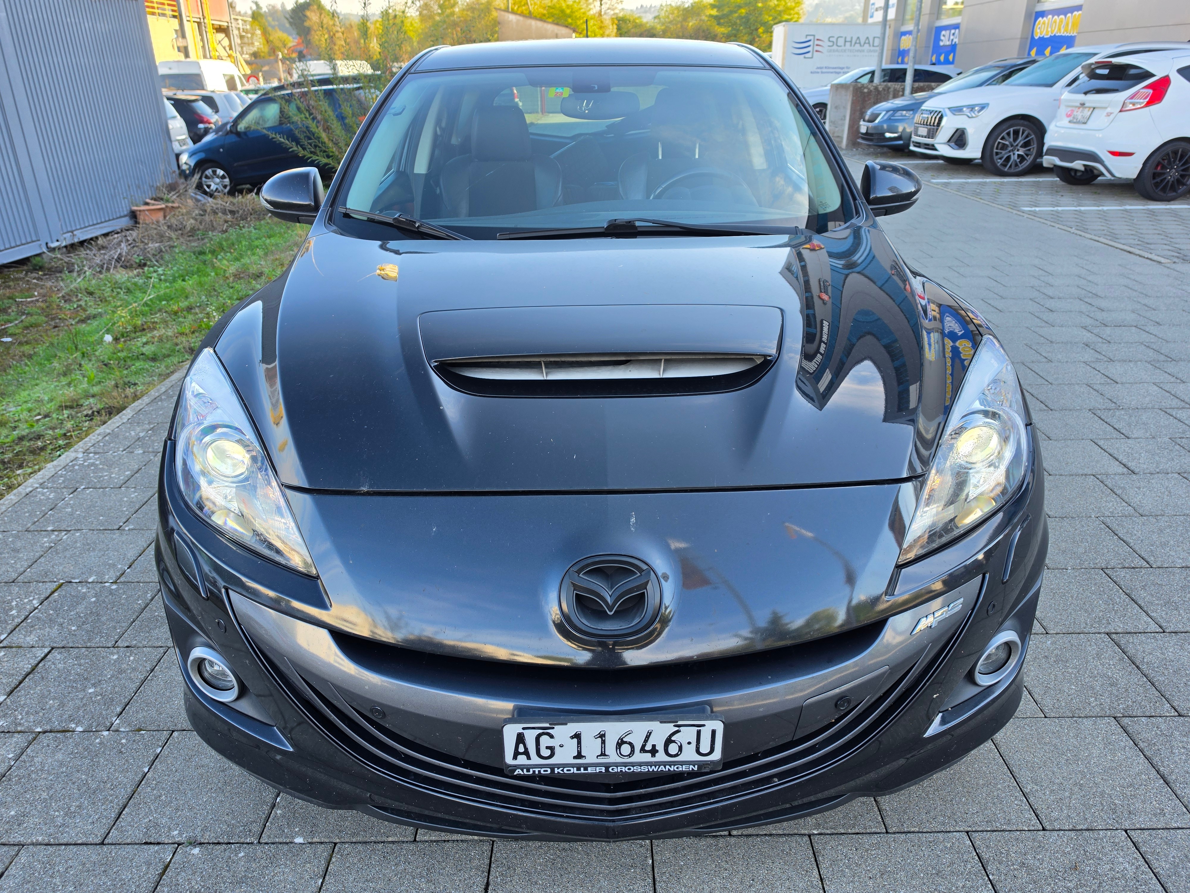 Car photo