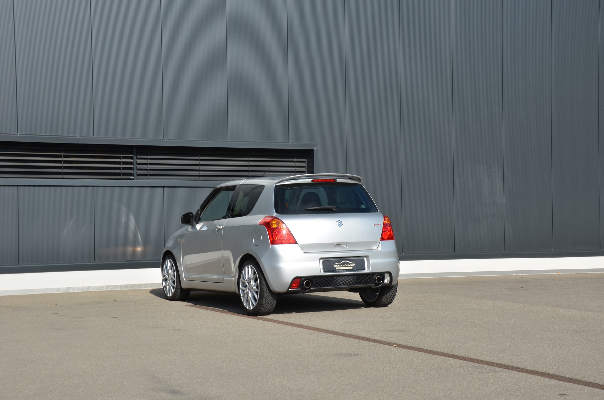 SUZUKI Swift 1.6i 16V Sport-image-6
