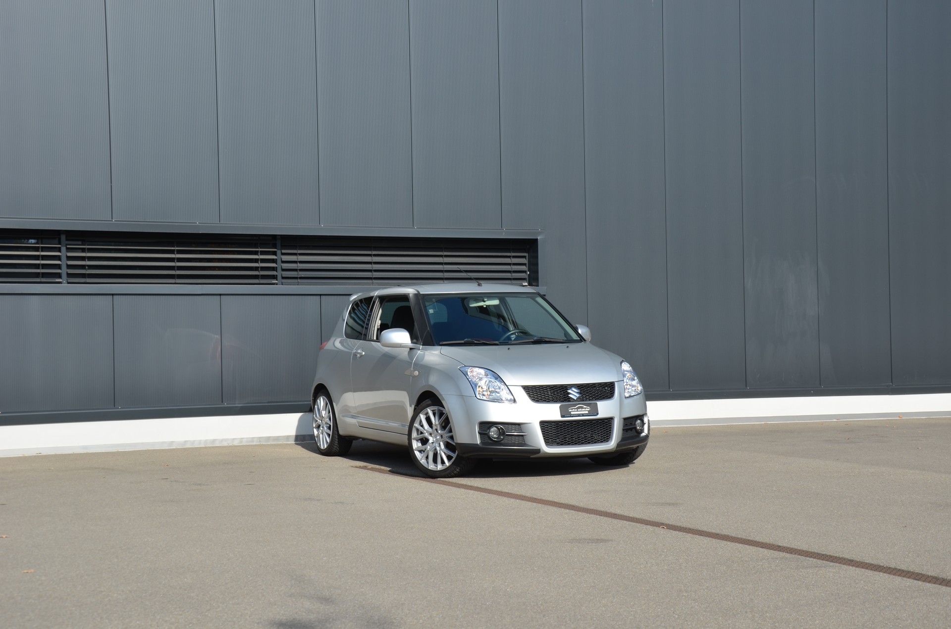 SUZUKI Swift 1.6i 16V Sport-image-4