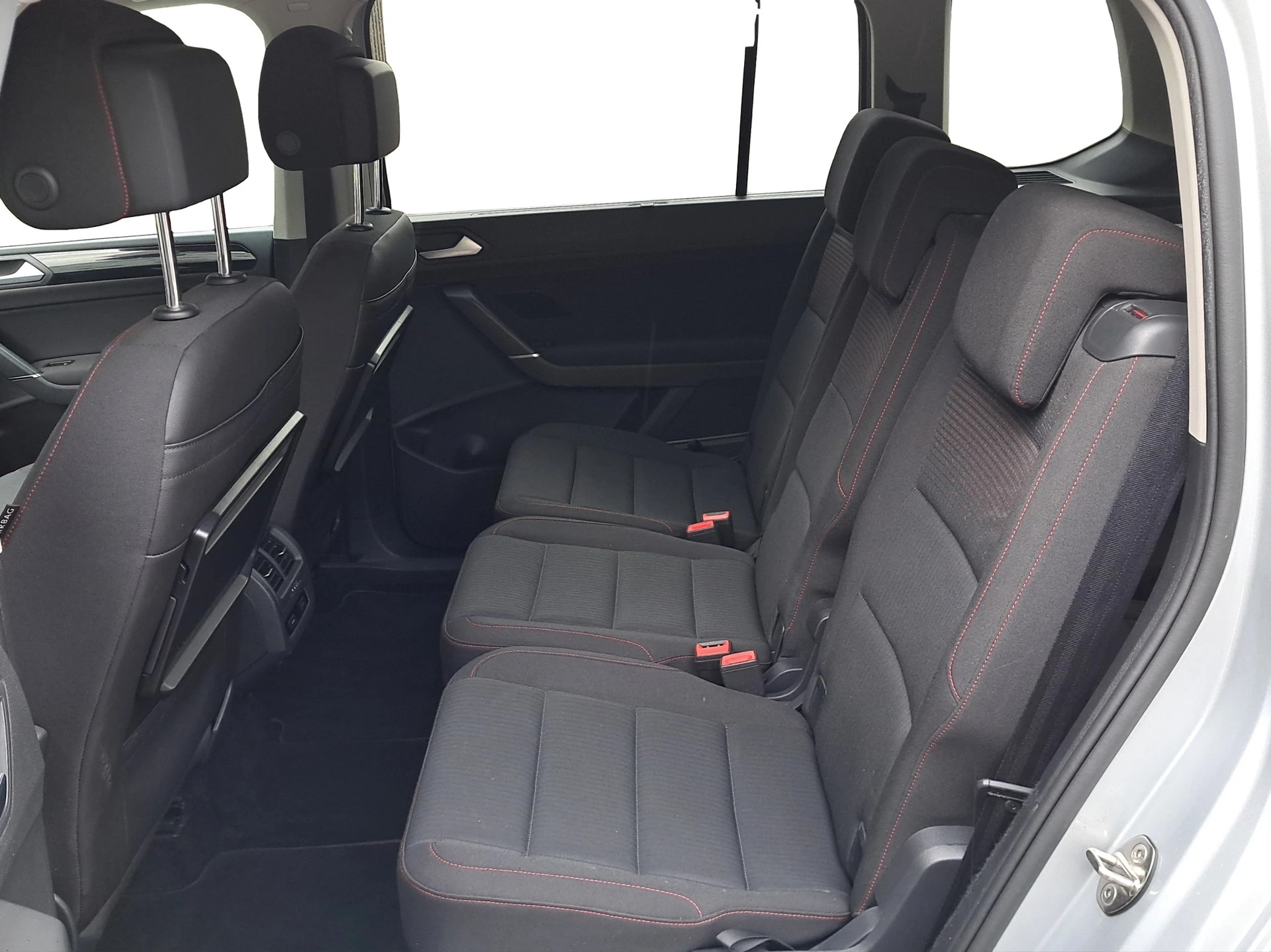 VW Touran 1.4 TSI BlueMotion Technology Sound DSG *7-Plätzer*-image-8