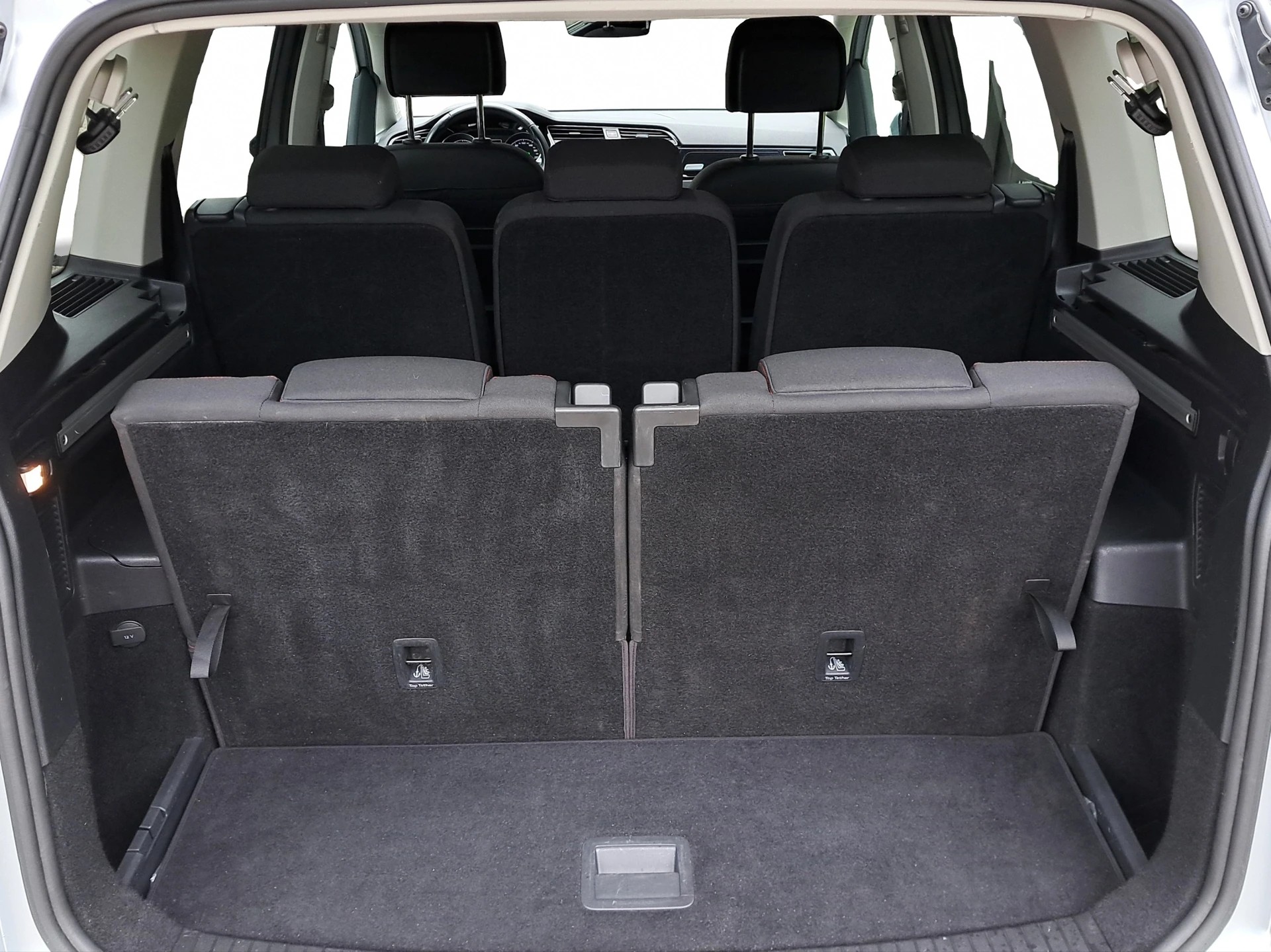 VW Touran 1.4 TSI BlueMotion Technology Sound DSG *7-Plätzer*-image-12