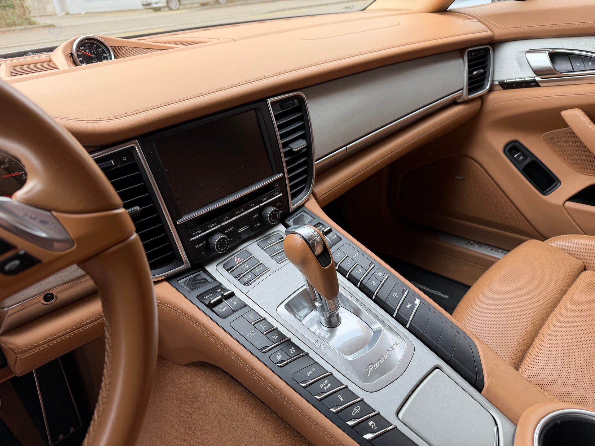 PORSCHE Panamera 4S 3.0 PDK-image-9