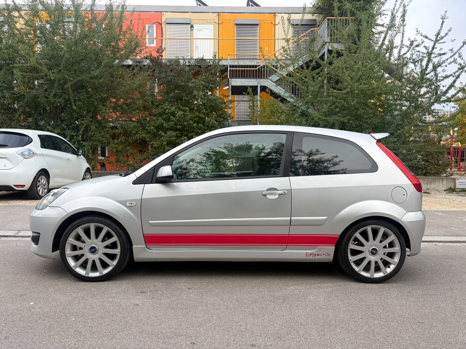 FORD Fiesta 2.0 16V ST-image-3