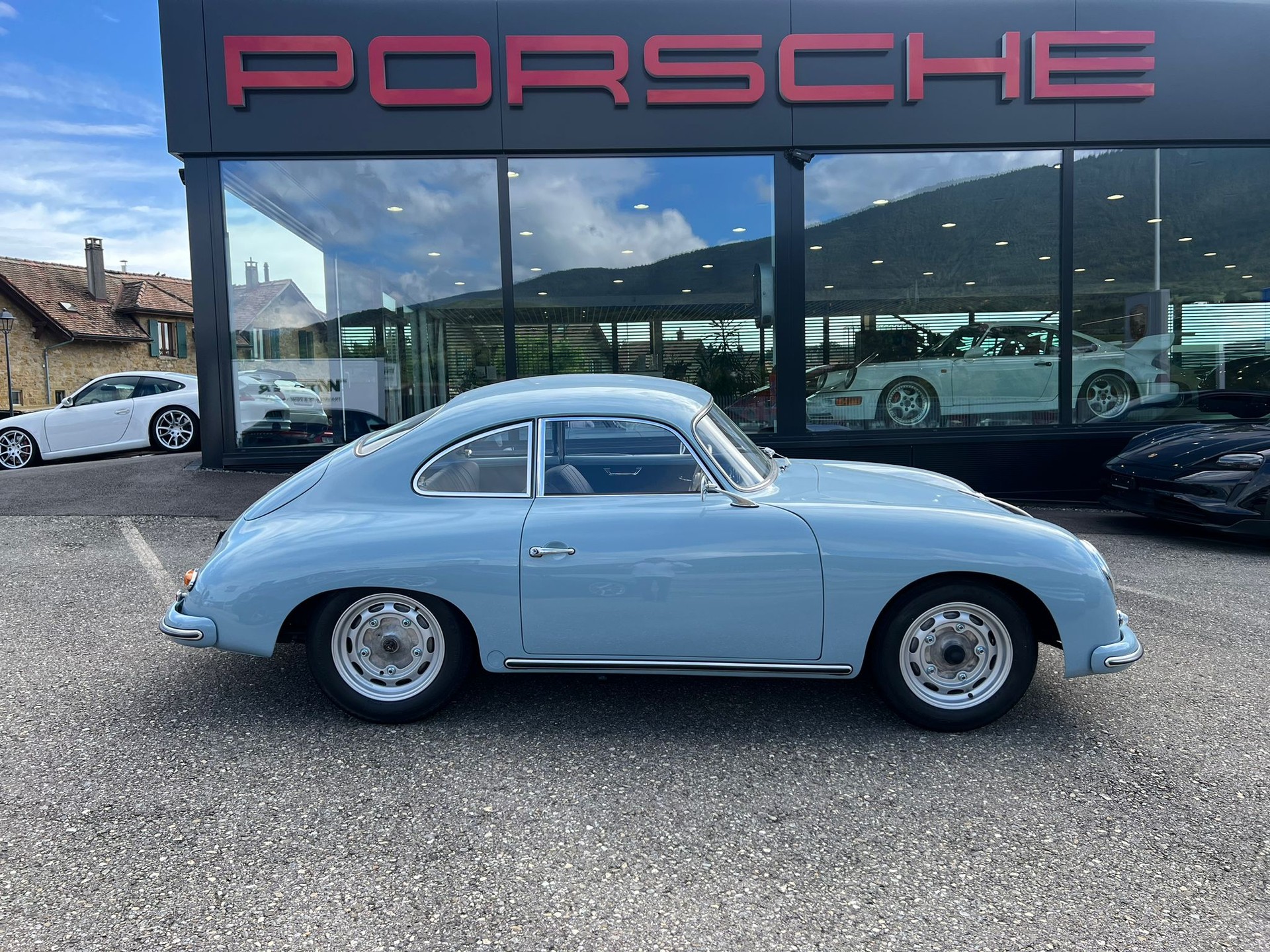 PORSCHE 356 AT2-image-0