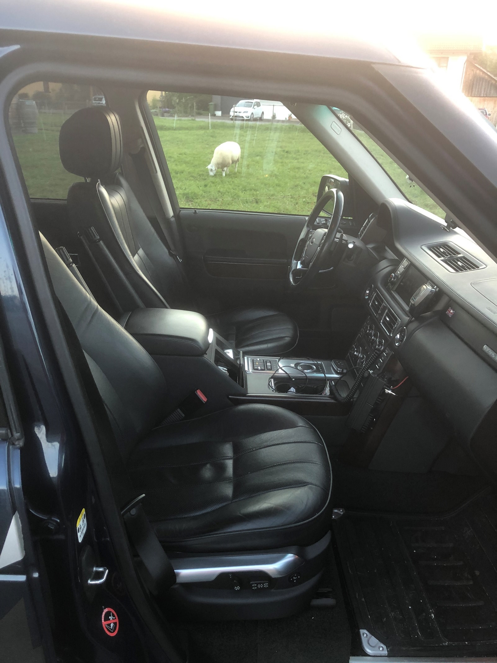 LAND ROVER Range Rover 4.4 TDV8 Autobiography Automatic-image-4