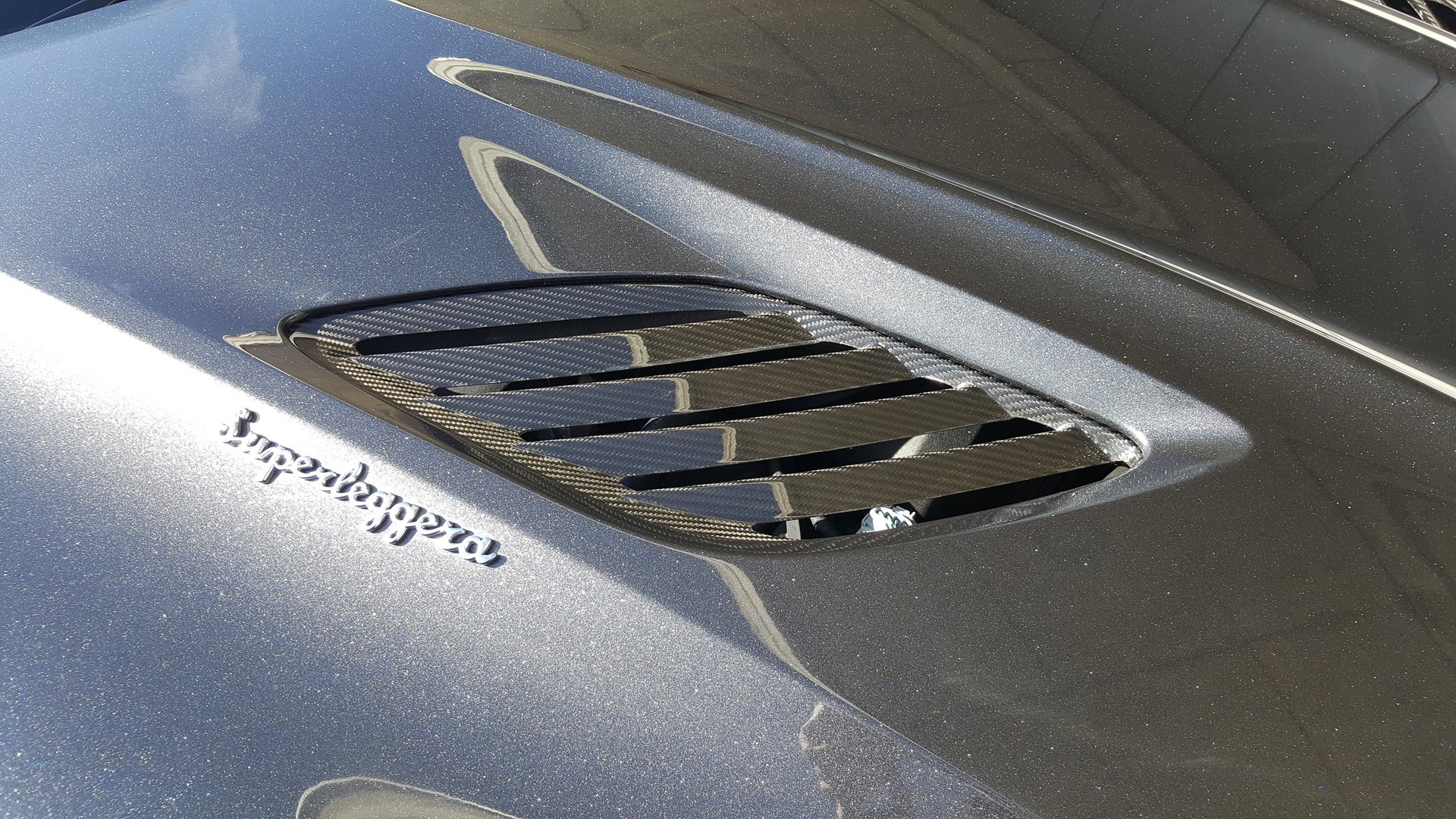 ASTON MARTIN DBS Coupé Superleggera-image-9