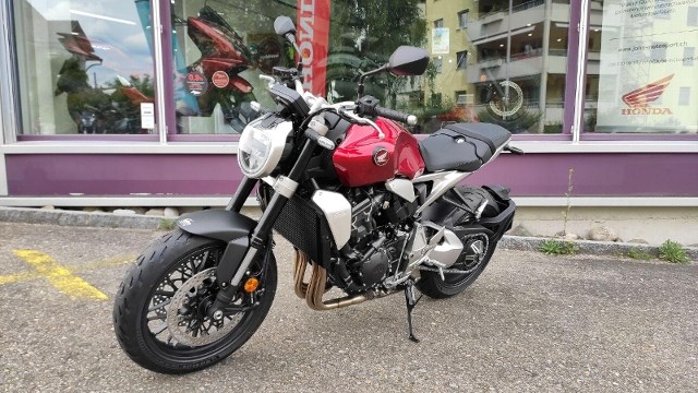 HONDA CB 1000 R