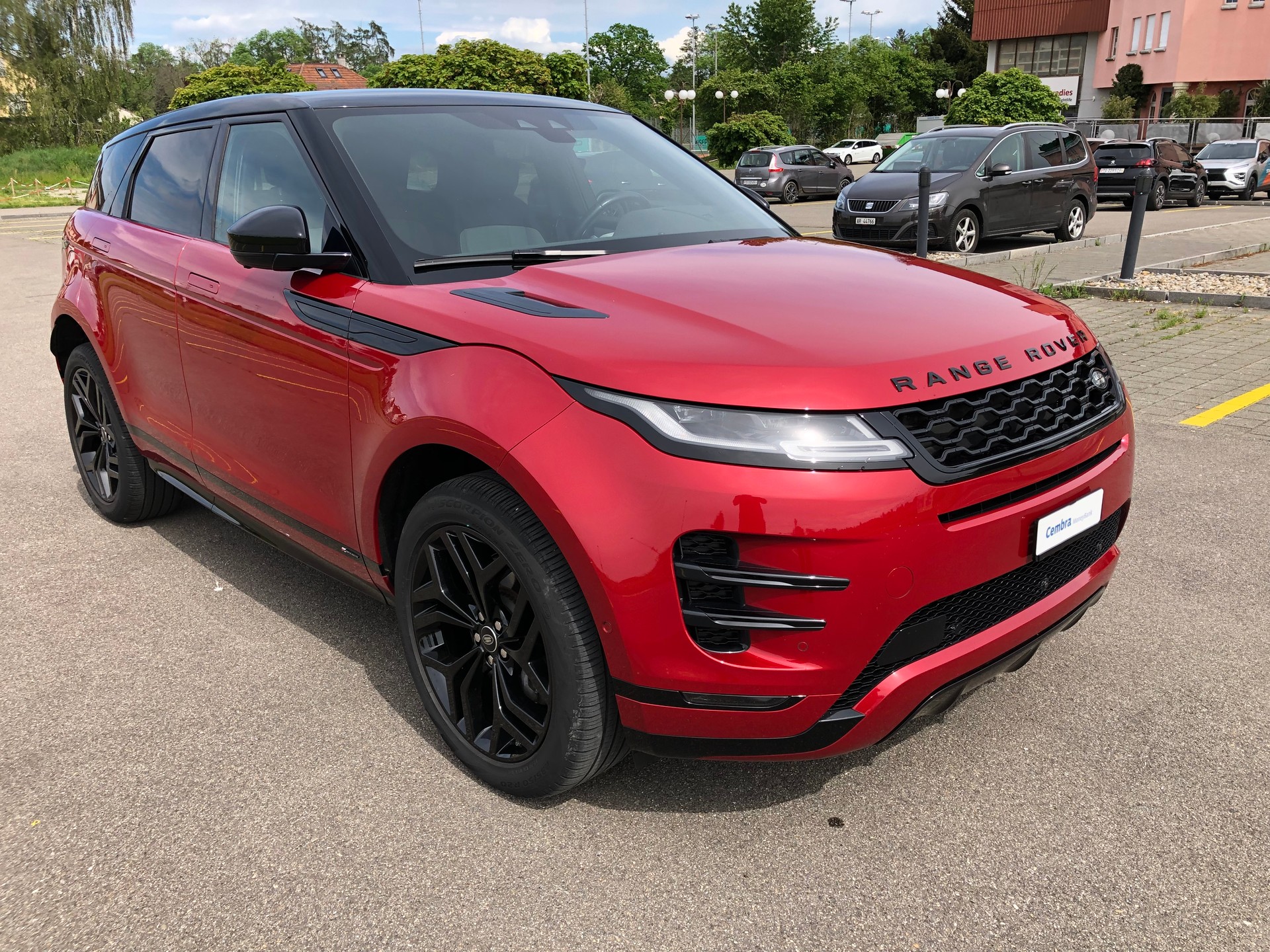 LAND ROVER Range Rover Evoque R-Dynamic P 250 AT9-image-7
