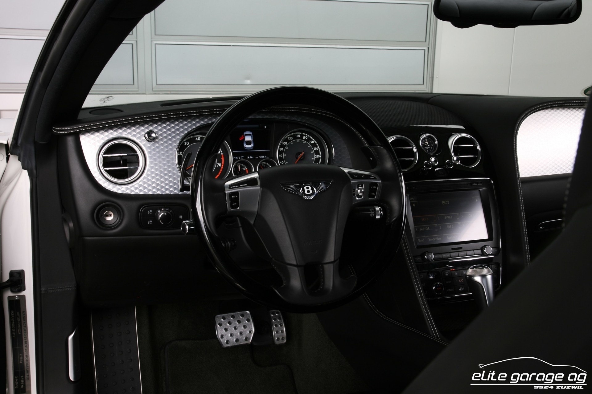 BENTLEY Continental GT 4.0 V8-image-14