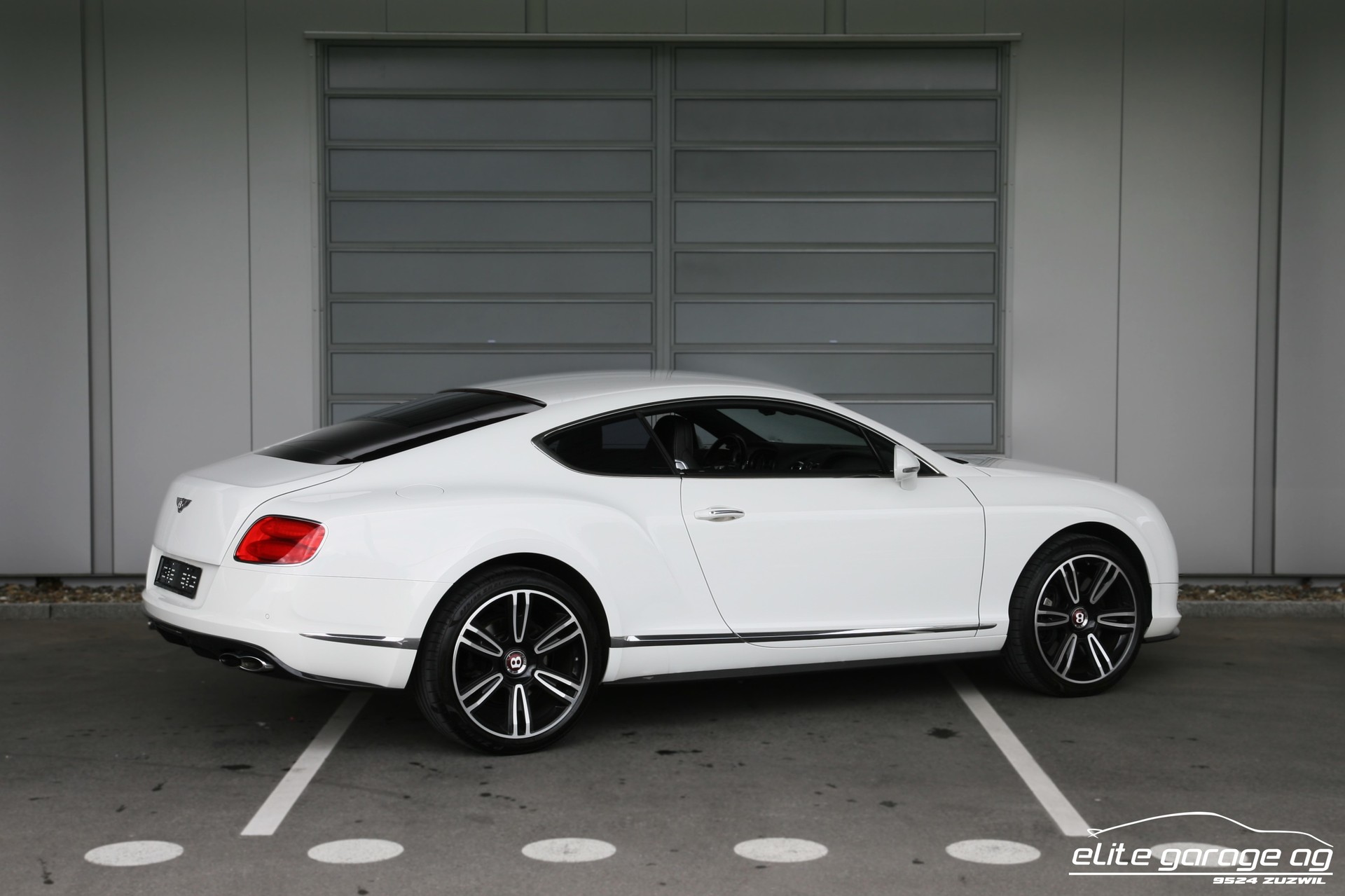 BENTLEY Continental GT 4.0 V8-image-4