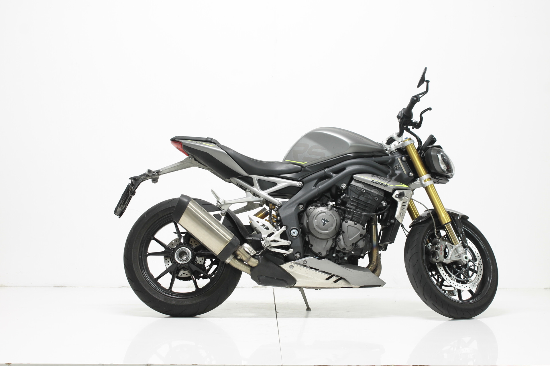 TRIUMPH Speed Triple 1200 RS-showroom-element-1