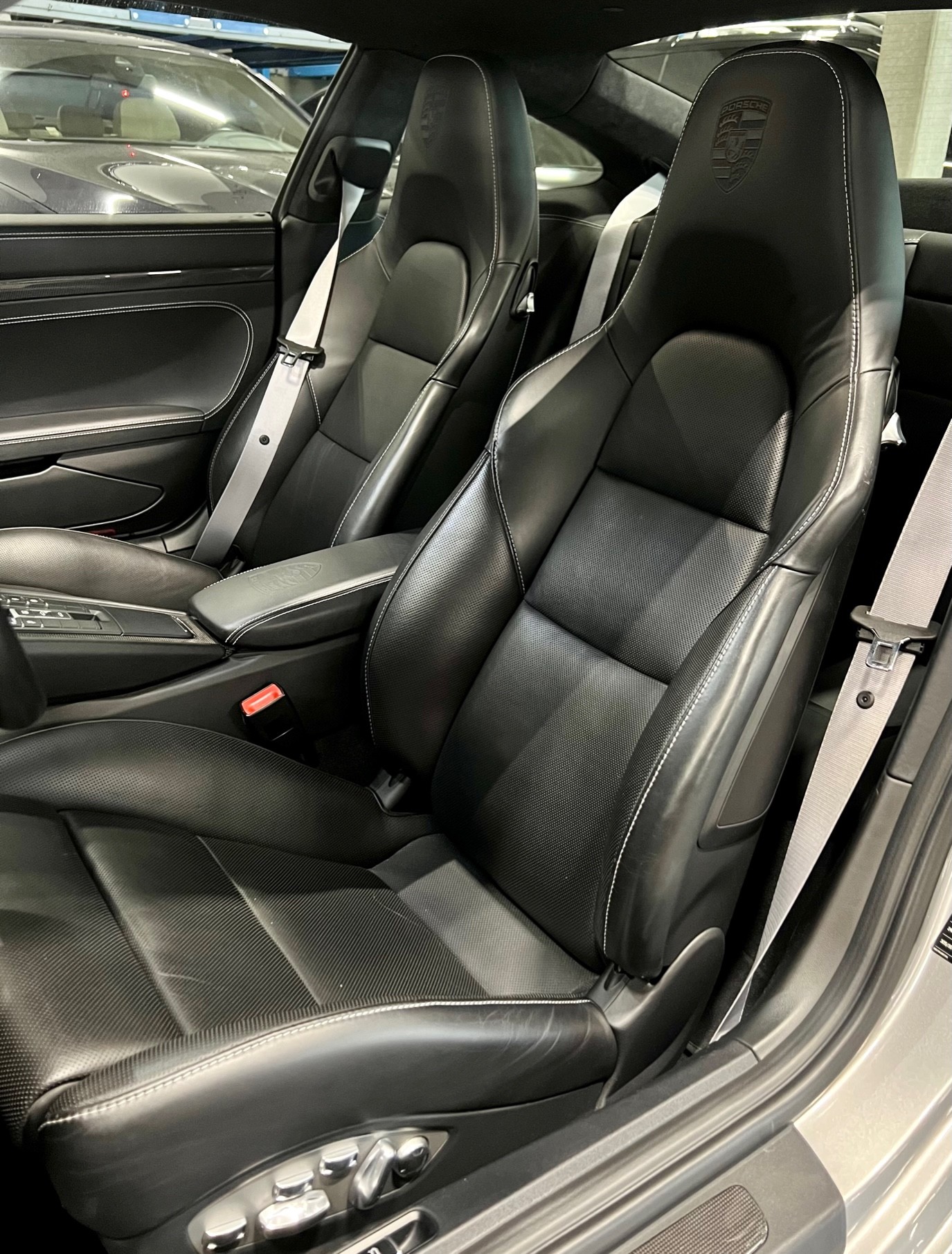 PORSCHE 911 Turbo S PDK-image-7