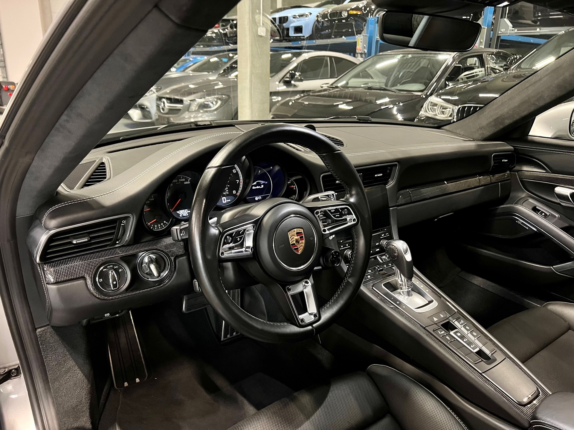PORSCHE 911 Turbo S PDK-image-5