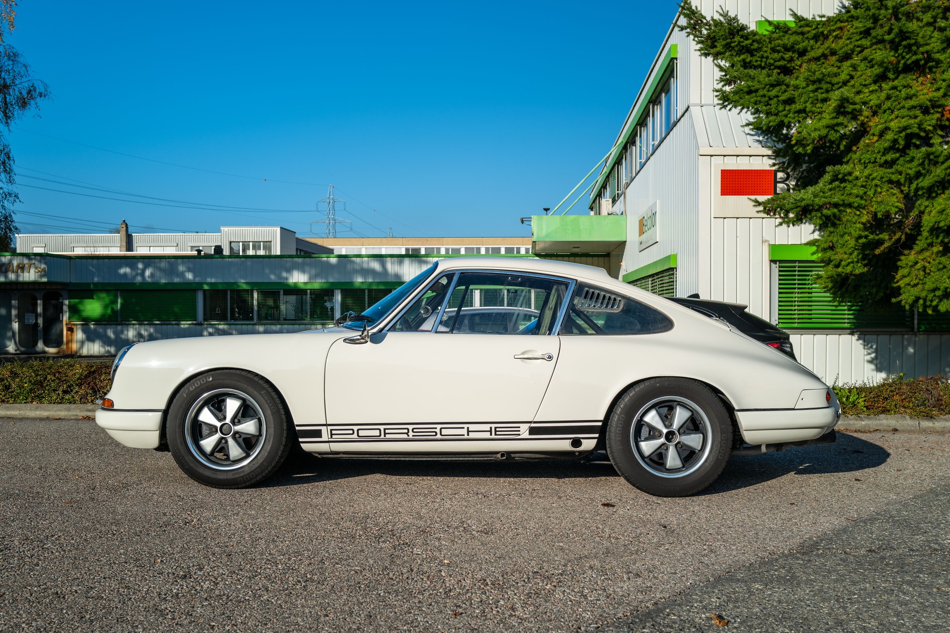 PORSCHE 911-image-7