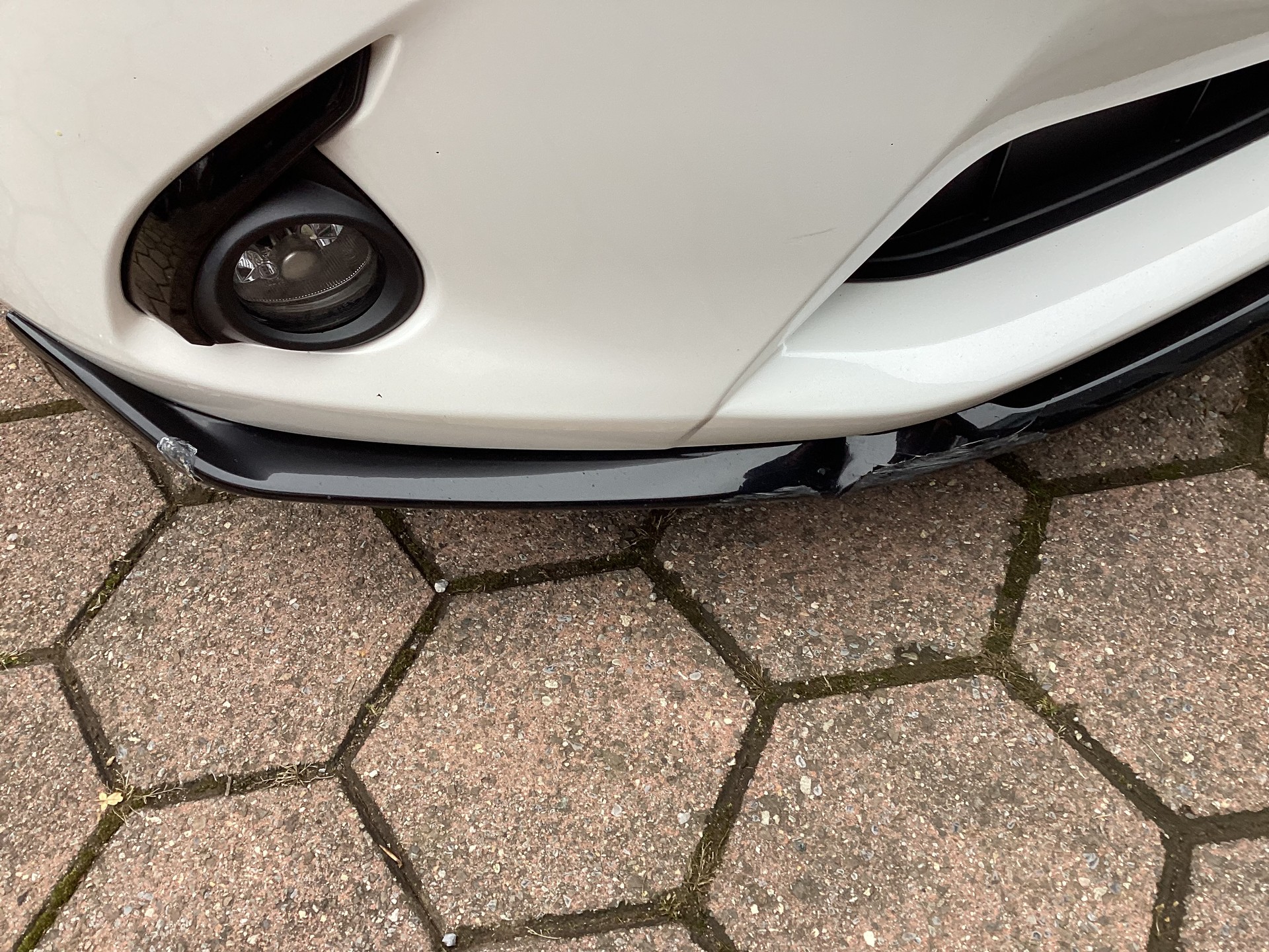 MAZDA 2 1.5i 16V Skyactiv-G Swiss Edition-image-8