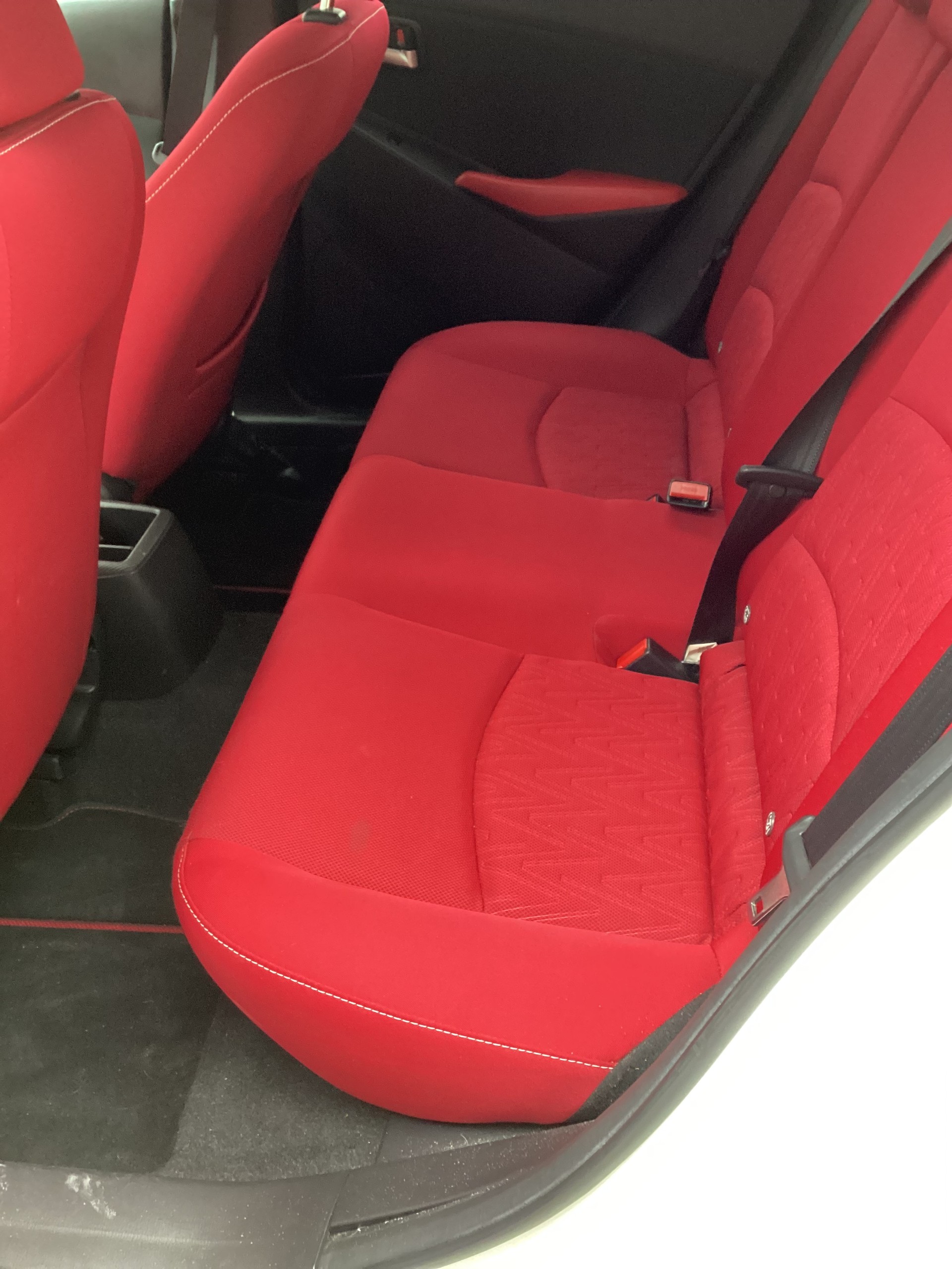 MAZDA 2 1.5i 16V Skyactiv-G Swiss Edition-image-4