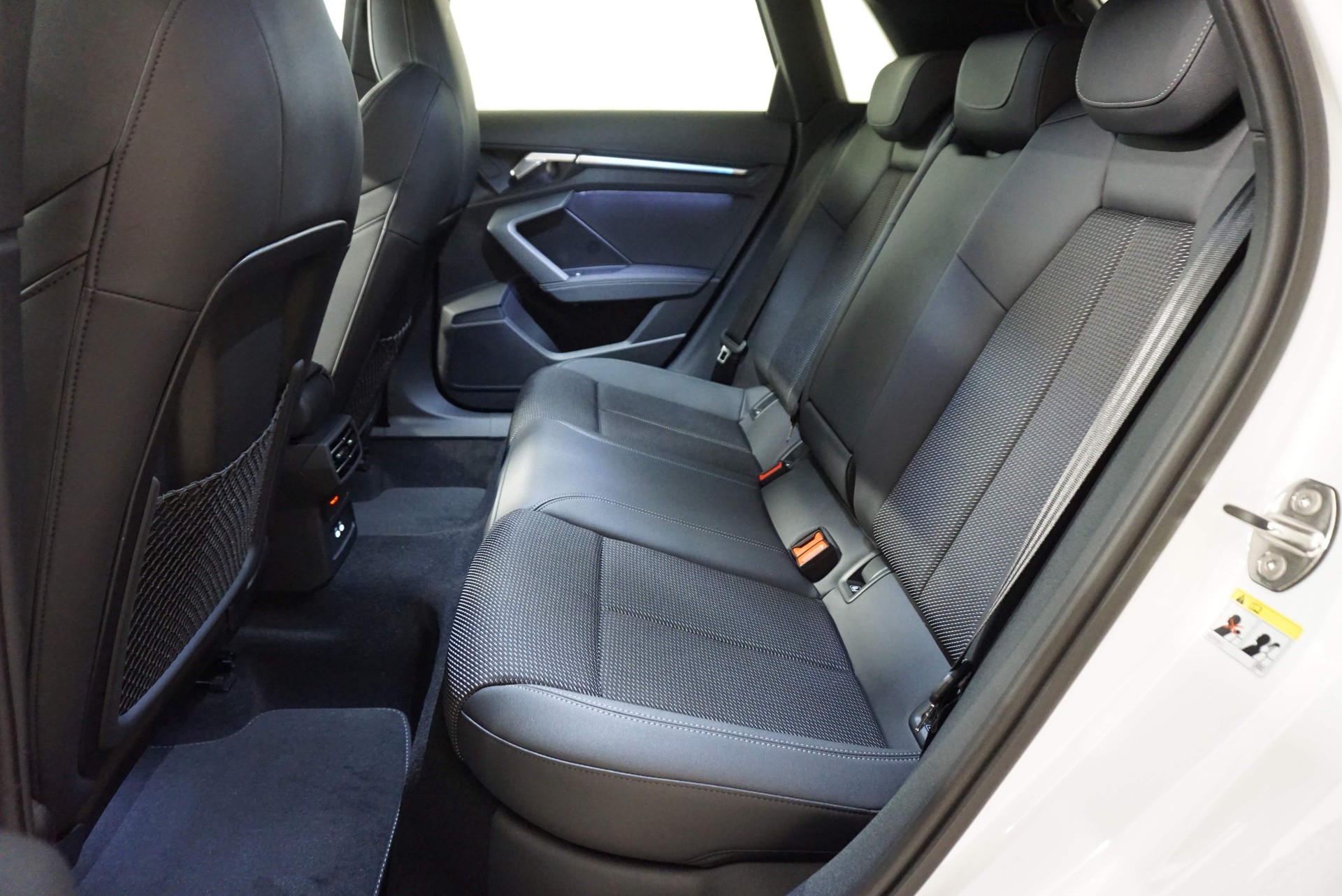 AUDI A3 allstreet 35 TFSI Attraction S-tronic-image-9