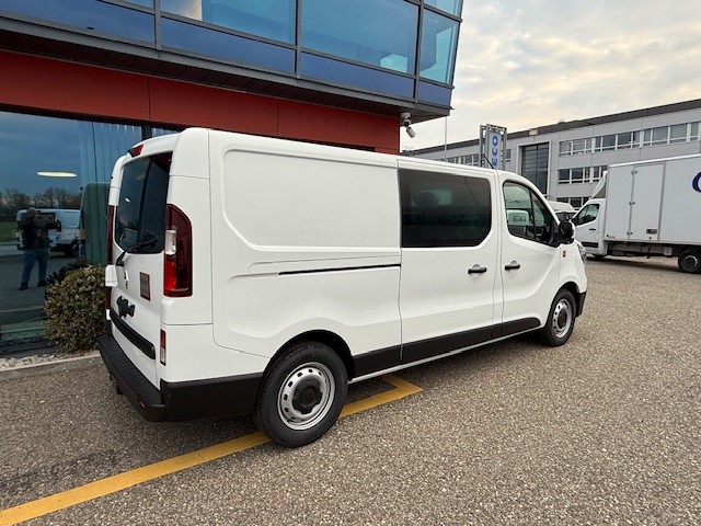 RENAULT Trucks Trafic Red Edition 150 PS A L2H1 Heckklappe-image-4
