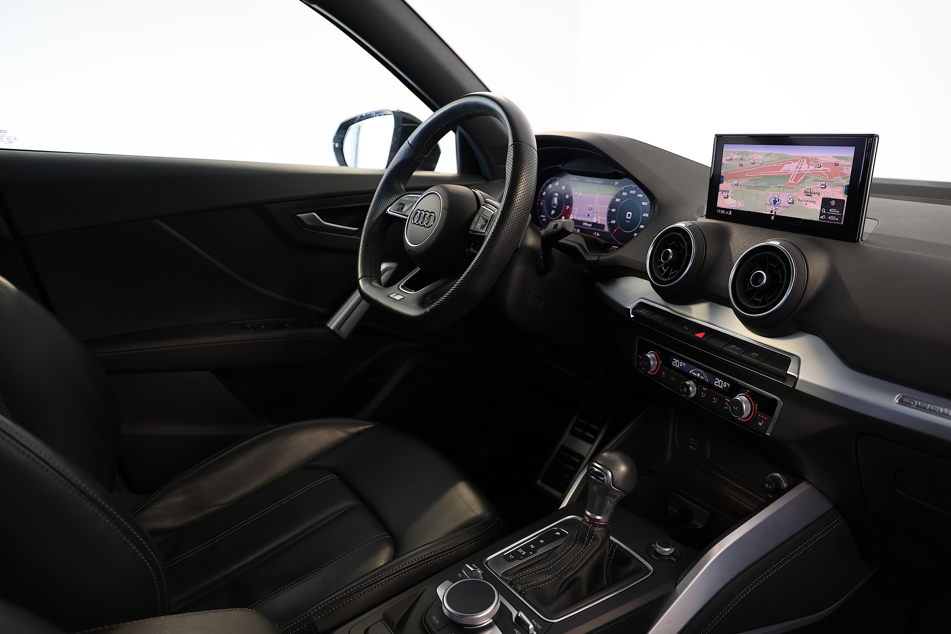 AUDI SQ2 TFSI quattro S-tronic-image-12