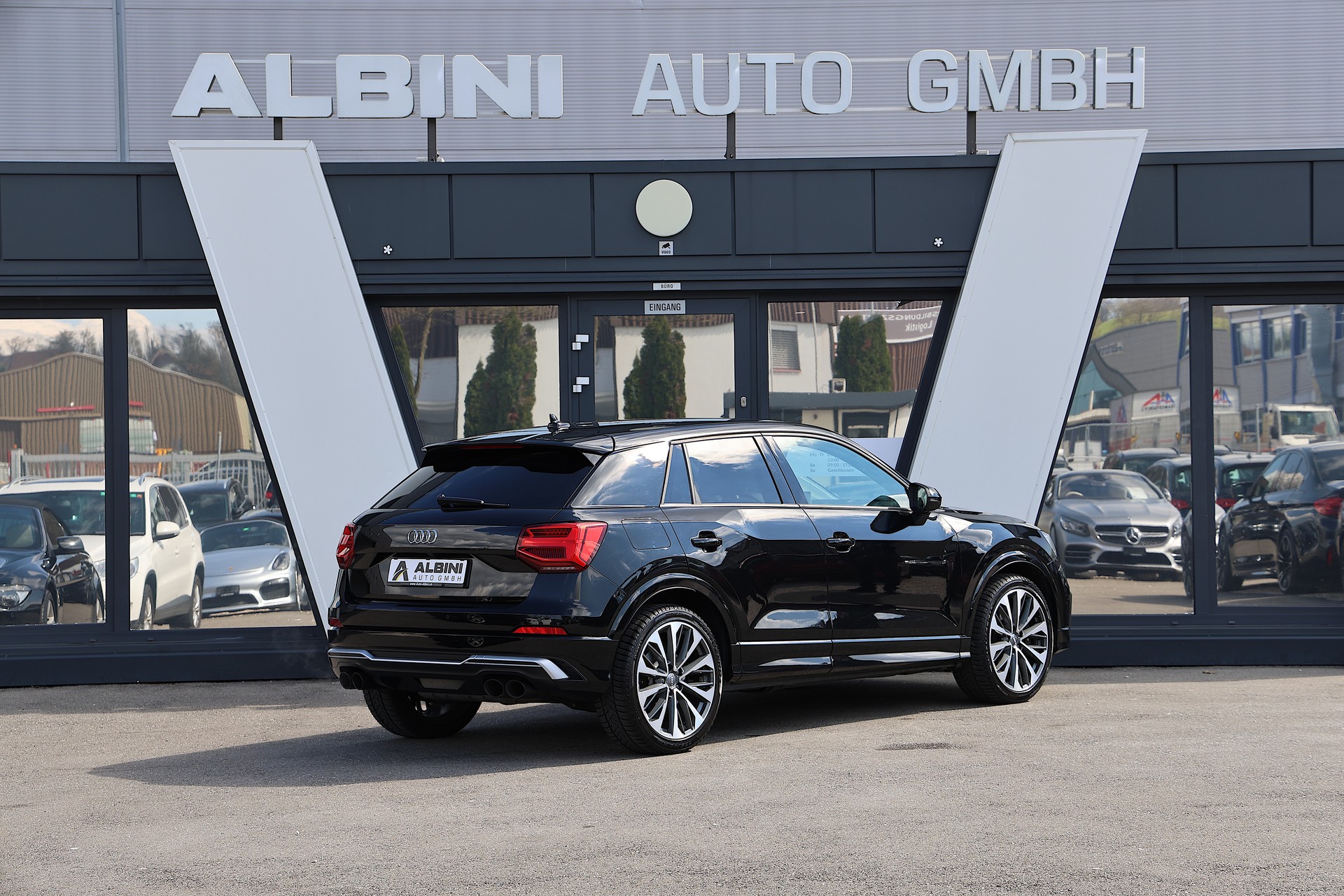 AUDI SQ2 TFSI quattro S-tronic-image-2
