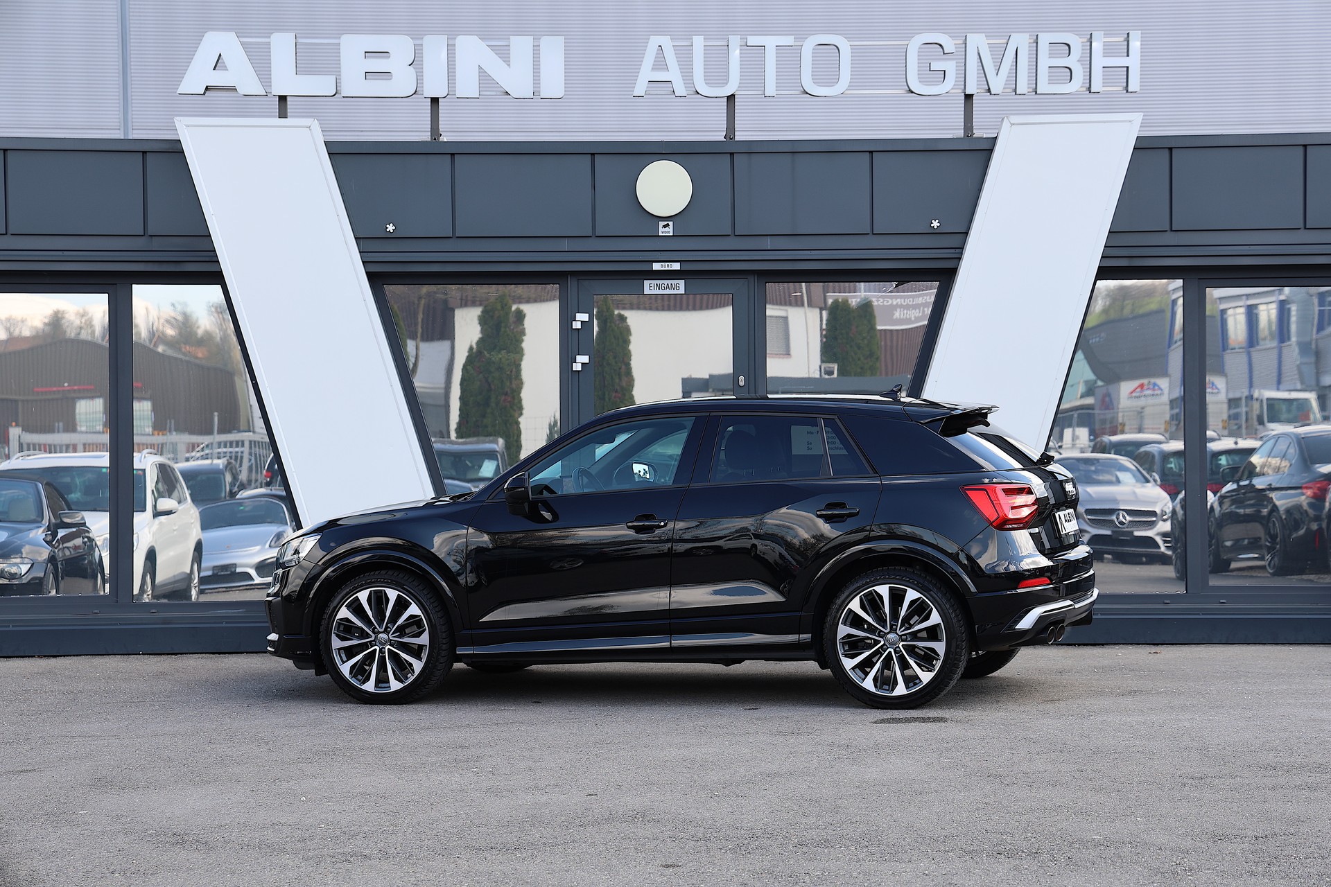 AUDI SQ2 TFSI quattro S-tronic-image-3