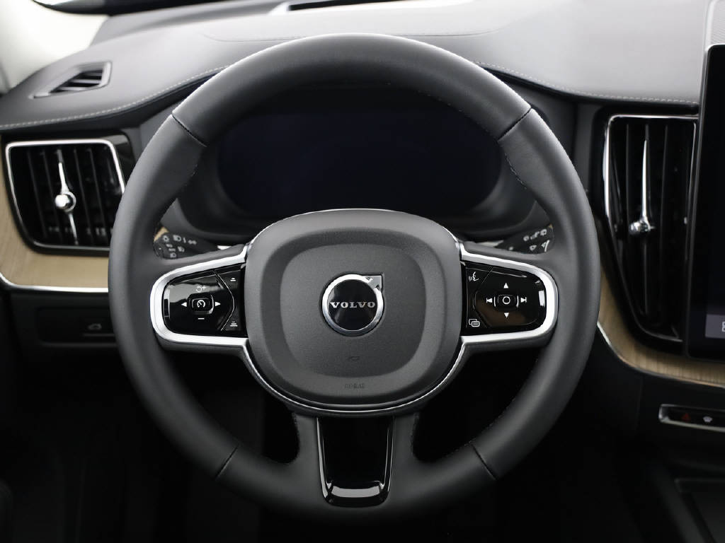 VOLVO XC60 2.0 T8 TE Ultra Dark eAWD-image-10