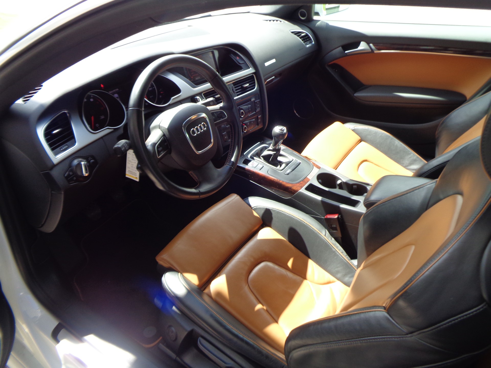 AUDI A5 Coupé 3.2 FSI quattro-image-1