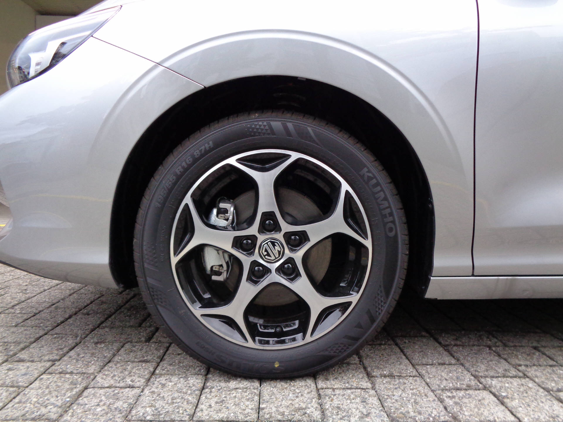 MG 3 1.5 Hybrid Luxury-image-6